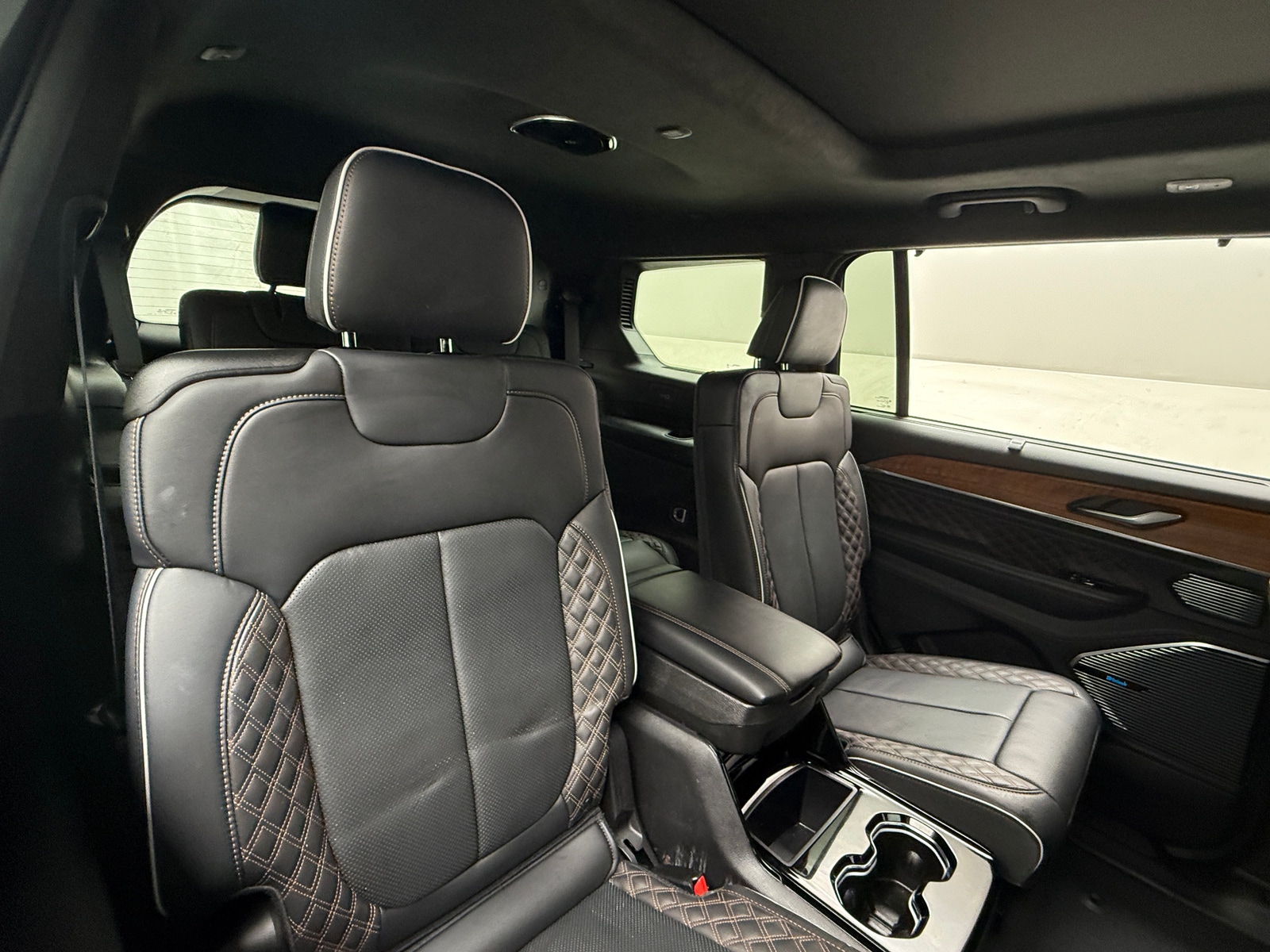 Thumbnail: 2023 Jeep Grand Cherokee L - 5