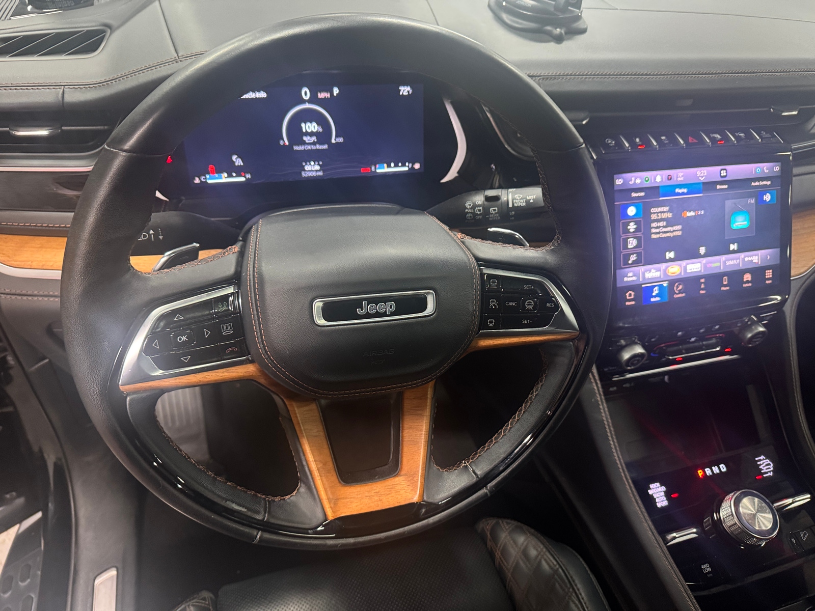 Thumbnail: 2023 Jeep Grand Cherokee L - 4