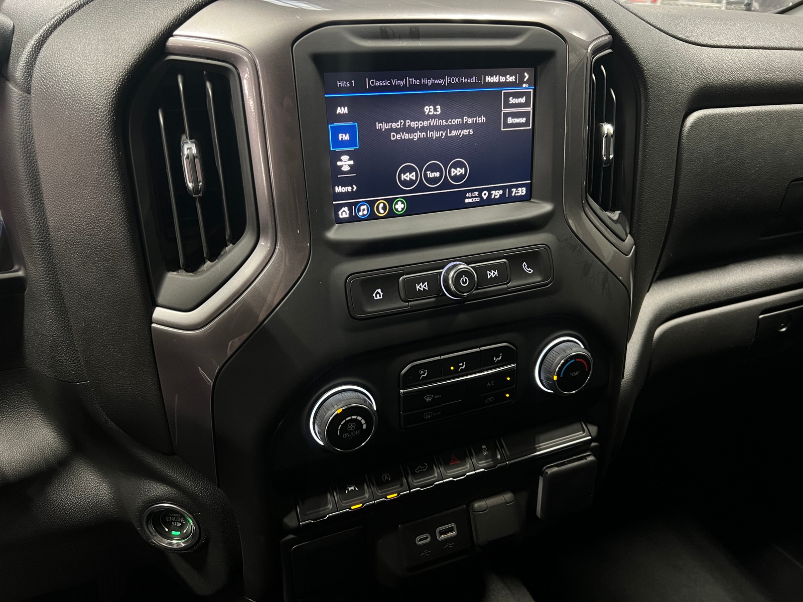Thumbnail: 2024 Chevrolet Silverado 1500 - 4