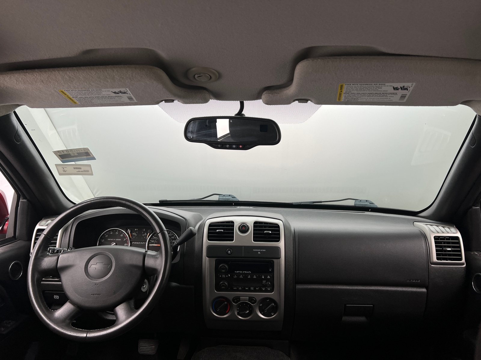 Thumbnail: 2011 Chevrolet Colorado - 3