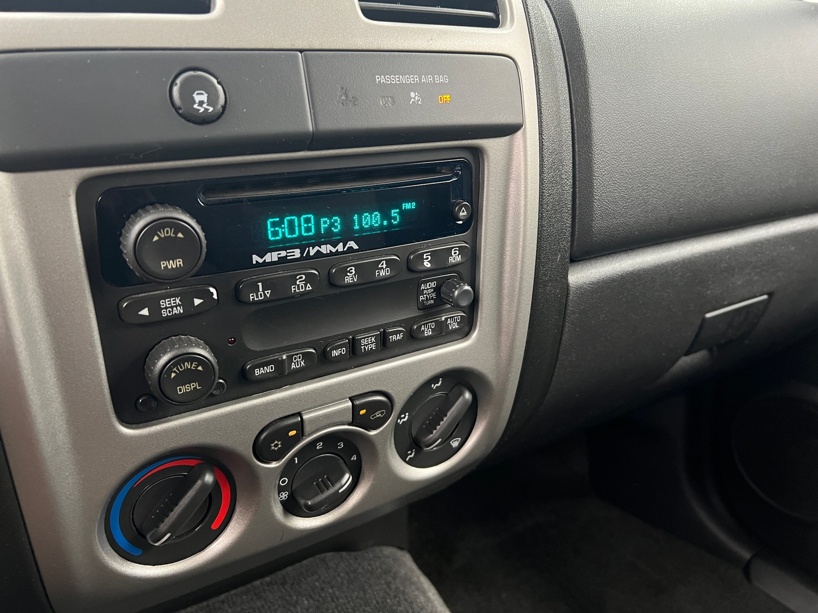 Thumbnail: 2011 Chevrolet Colorado - 4