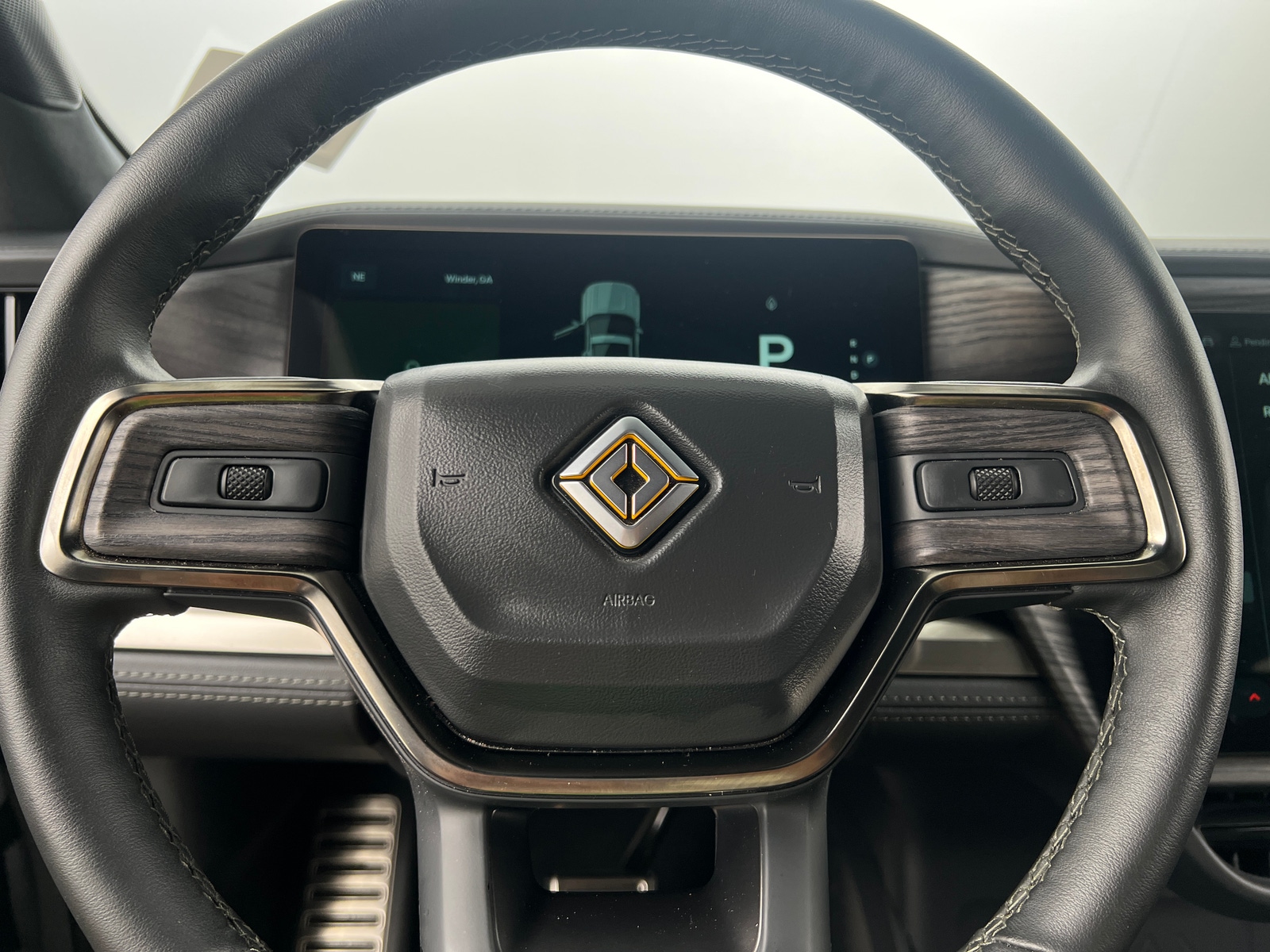 Thumbnail: 2023 Rivian R1T - 4