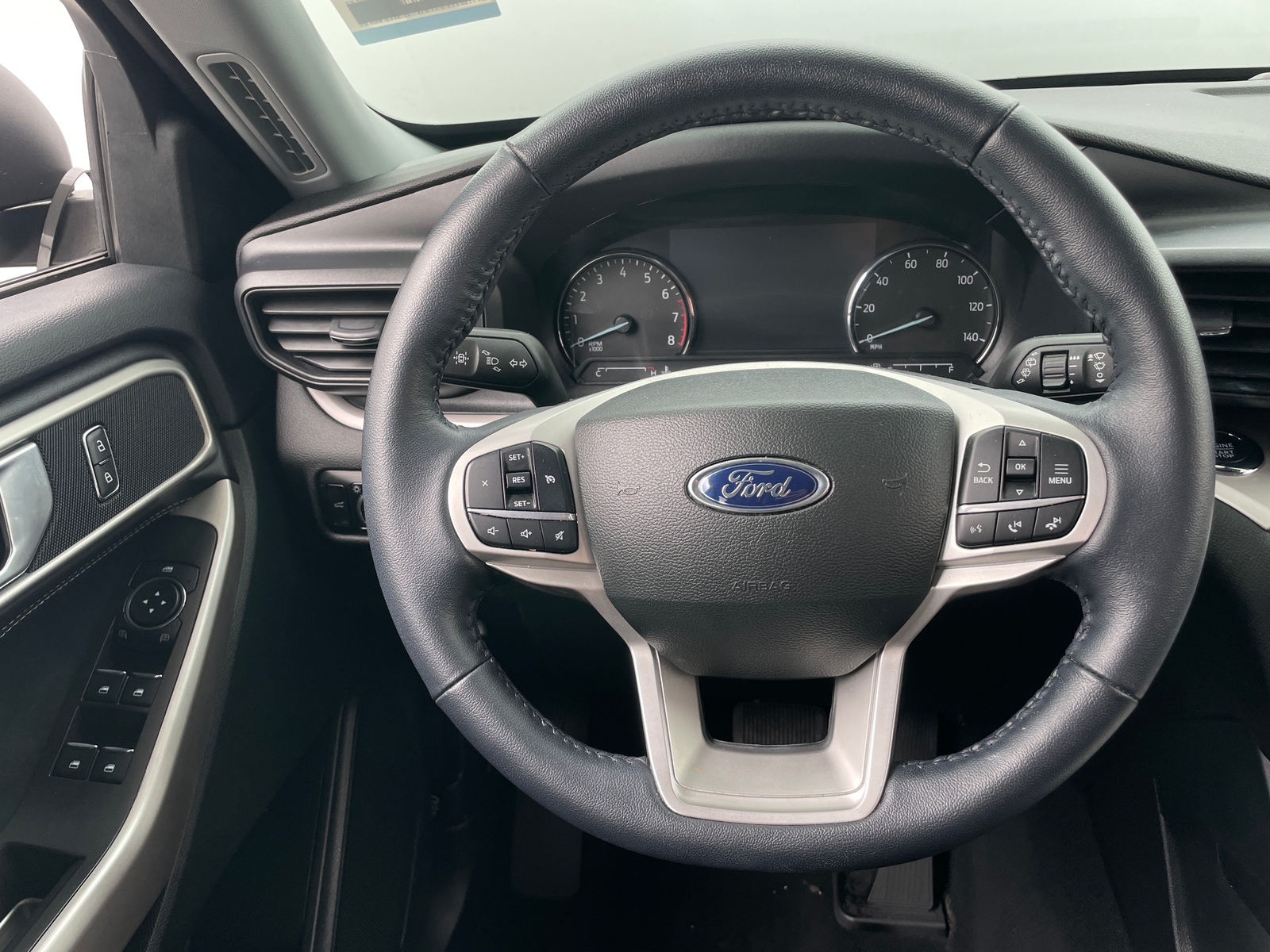 Thumbnail: 2023 Ford Explorer - 5