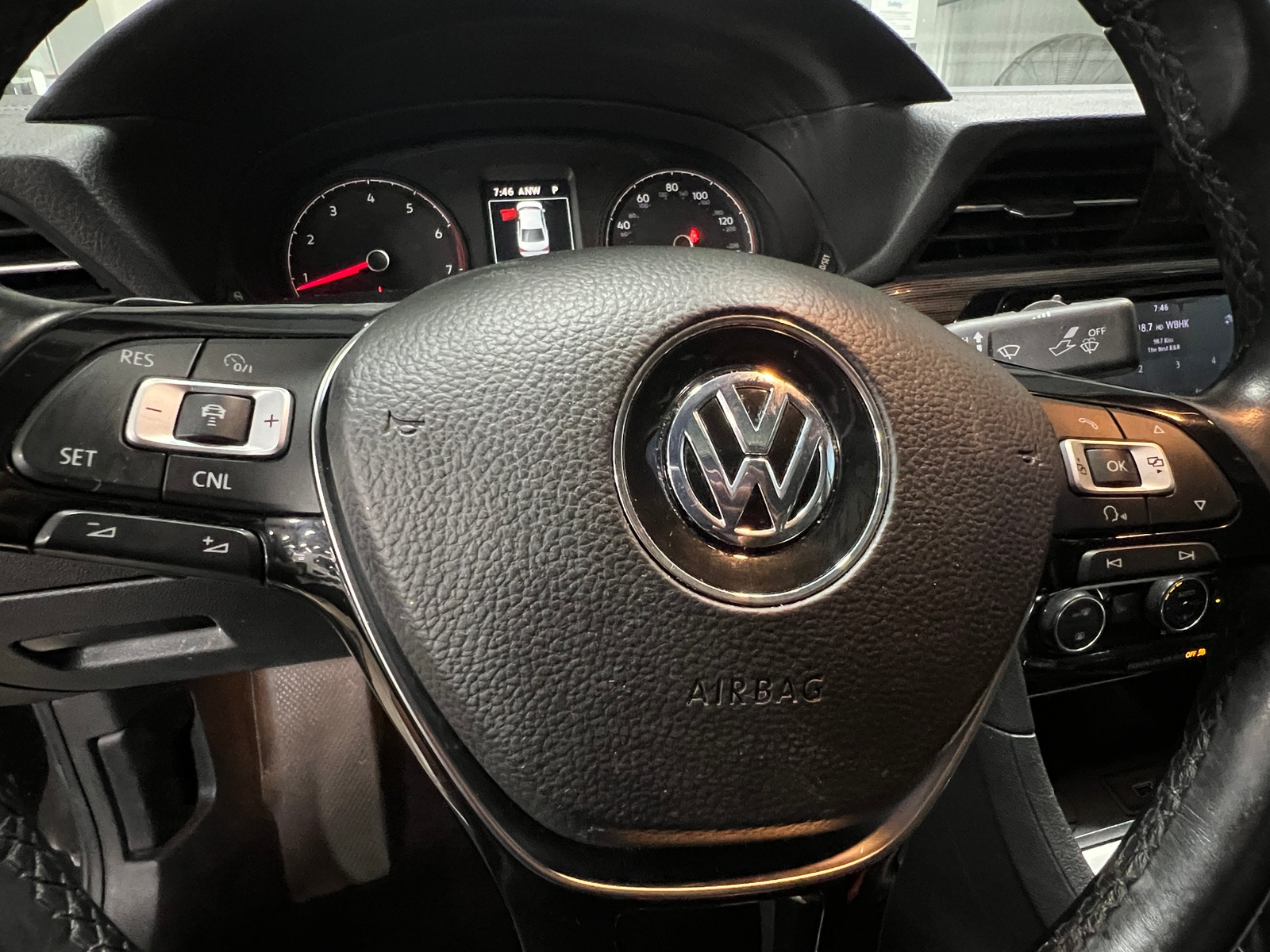 Thumbnail: 2020 Volkswagen Passat - 4