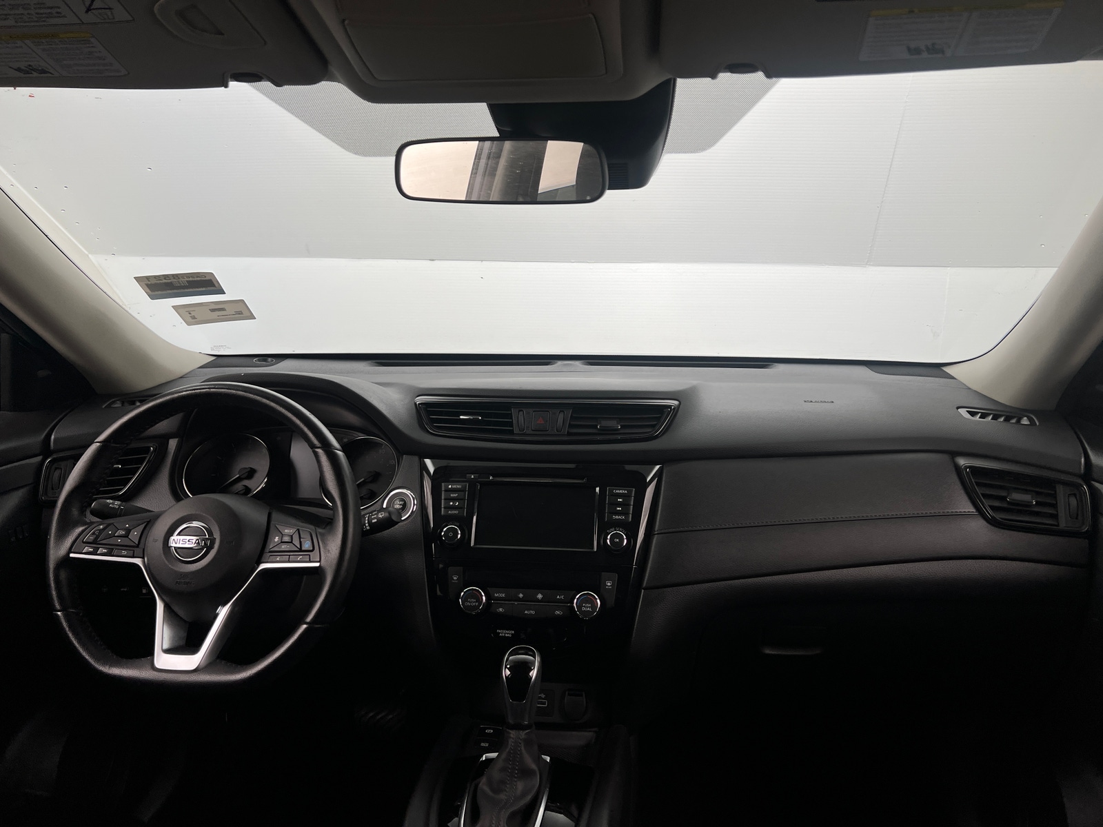 Thumbnail: 2020 Nissan Rogue - 3