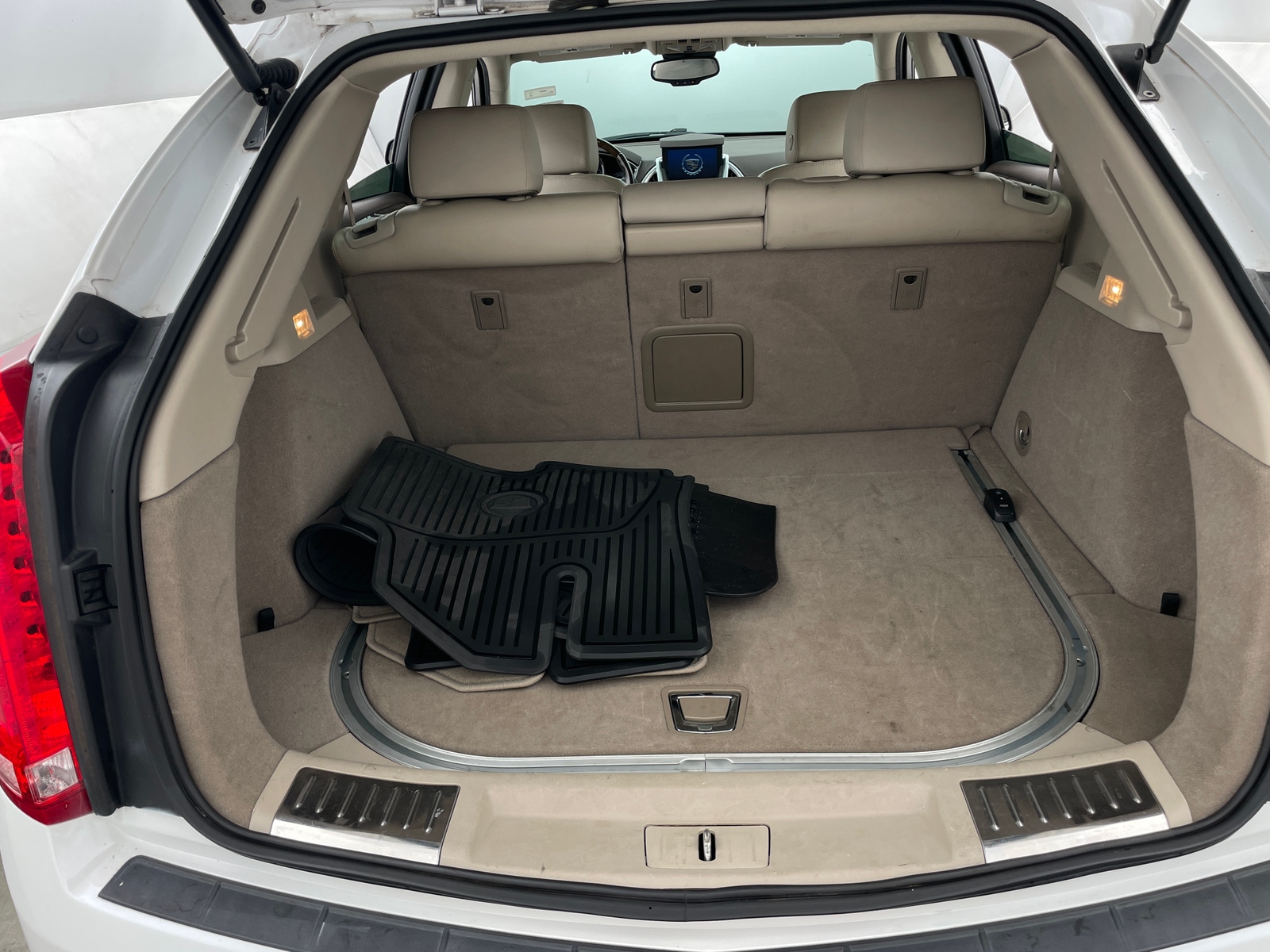 Thumbnail: 2012 Cadillac SRX - 6