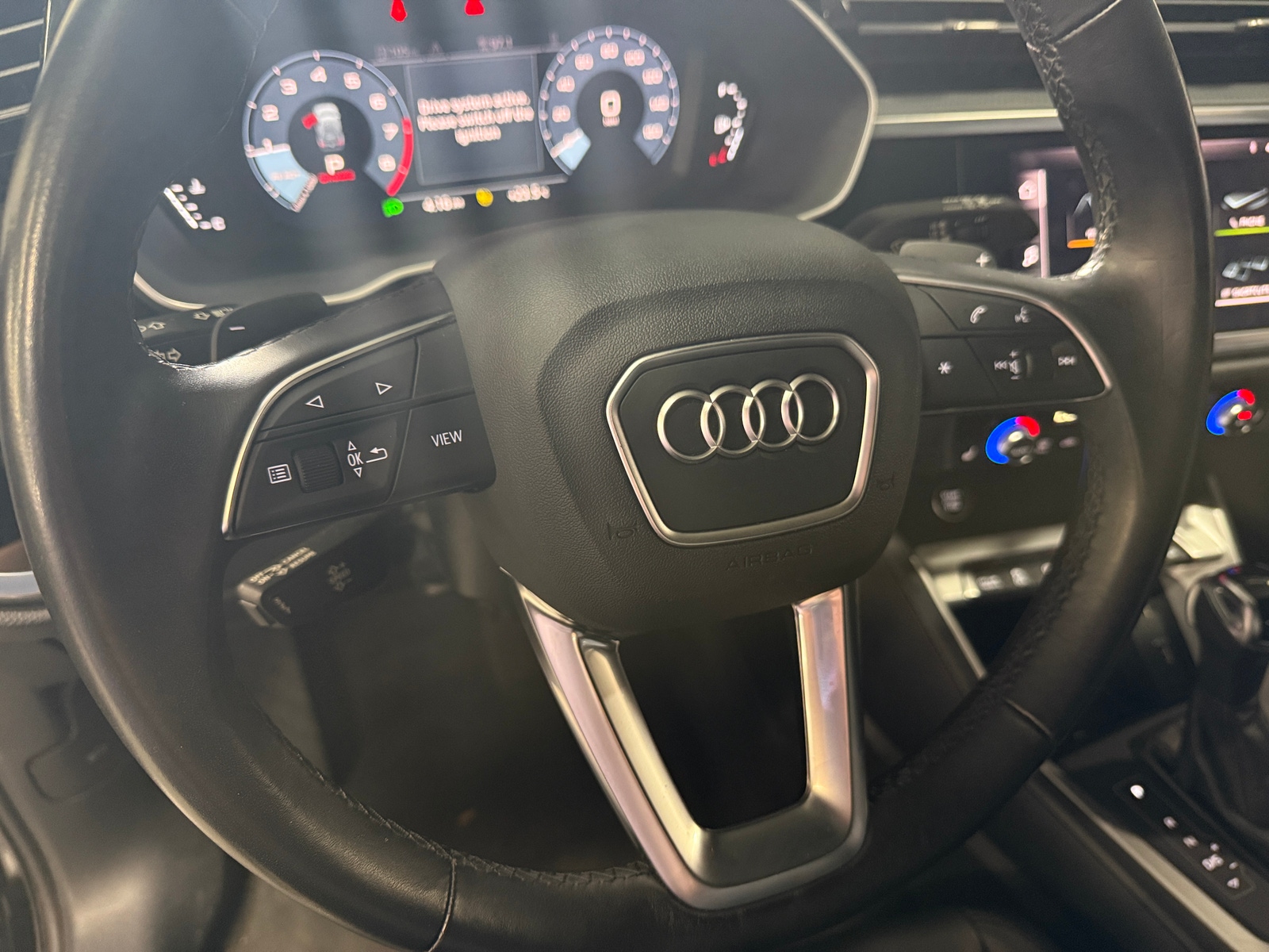 Thumbnail: 2021 Audi Q3 - 4