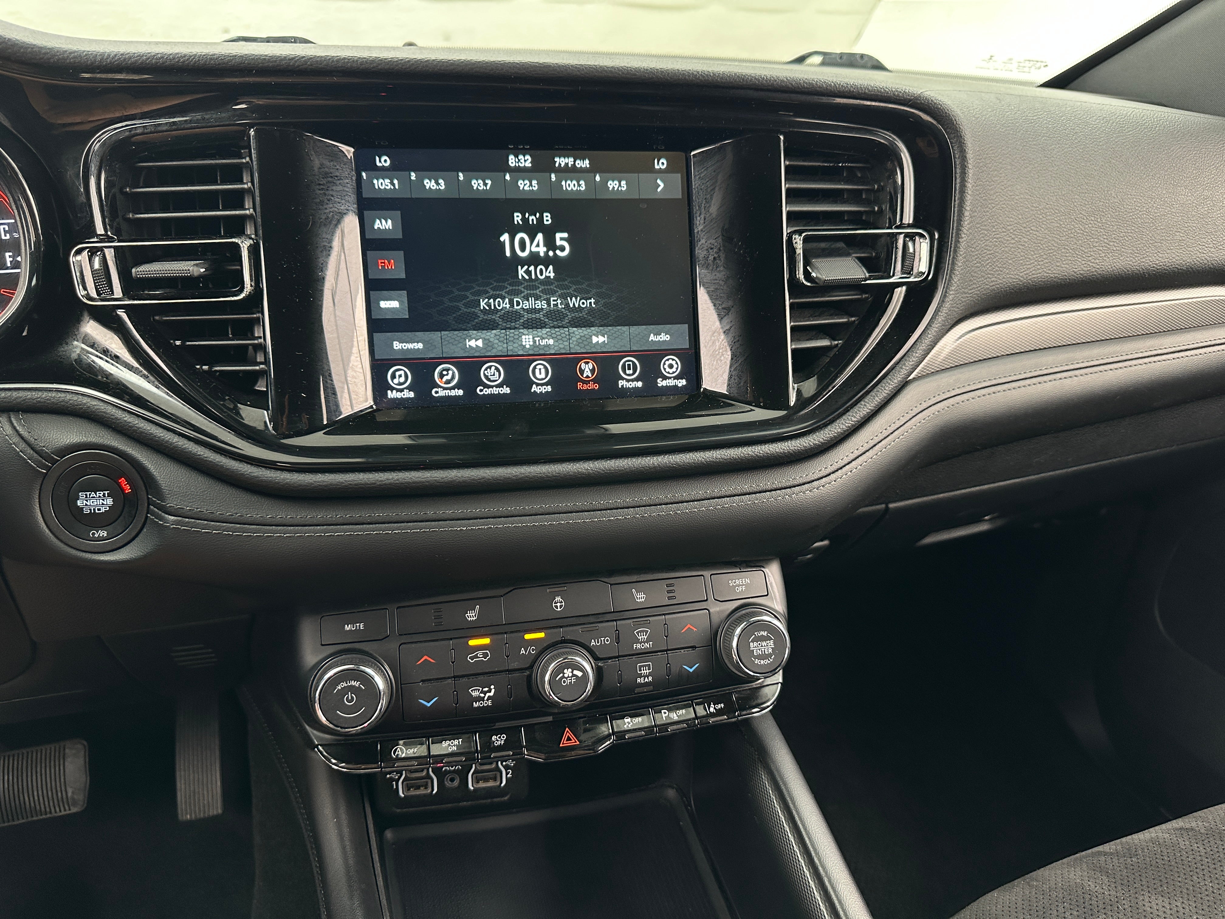 Thumbnail: 2022 Dodge Durango - 3