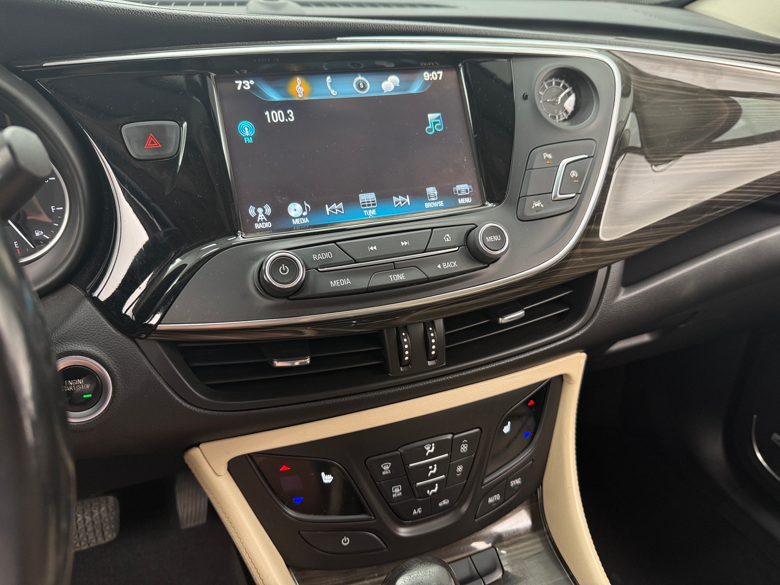 Thumbnail: 2019 Buick Envision - 3