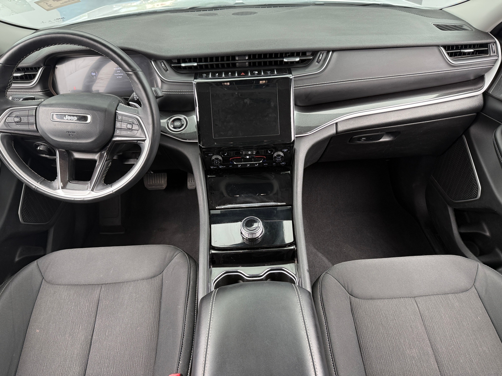 Thumbnail: 2022 Jeep Grand Cherokee L - 3