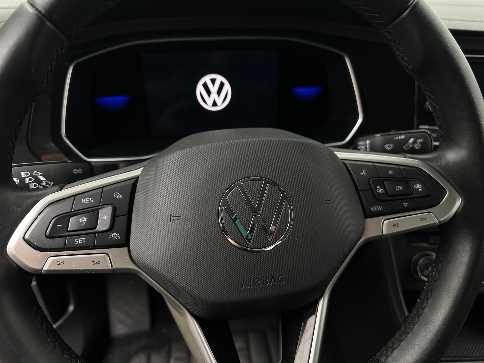 Thumbnail: 2022 Volkswagen Jetta - 5