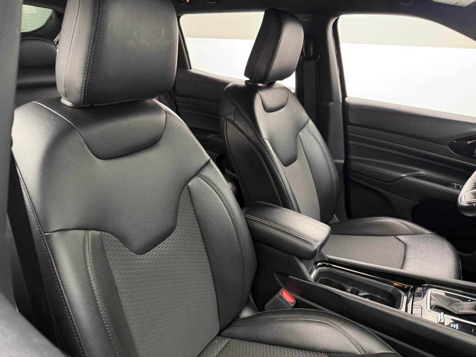 Thumbnail: 2022 Jeep Compass - 2