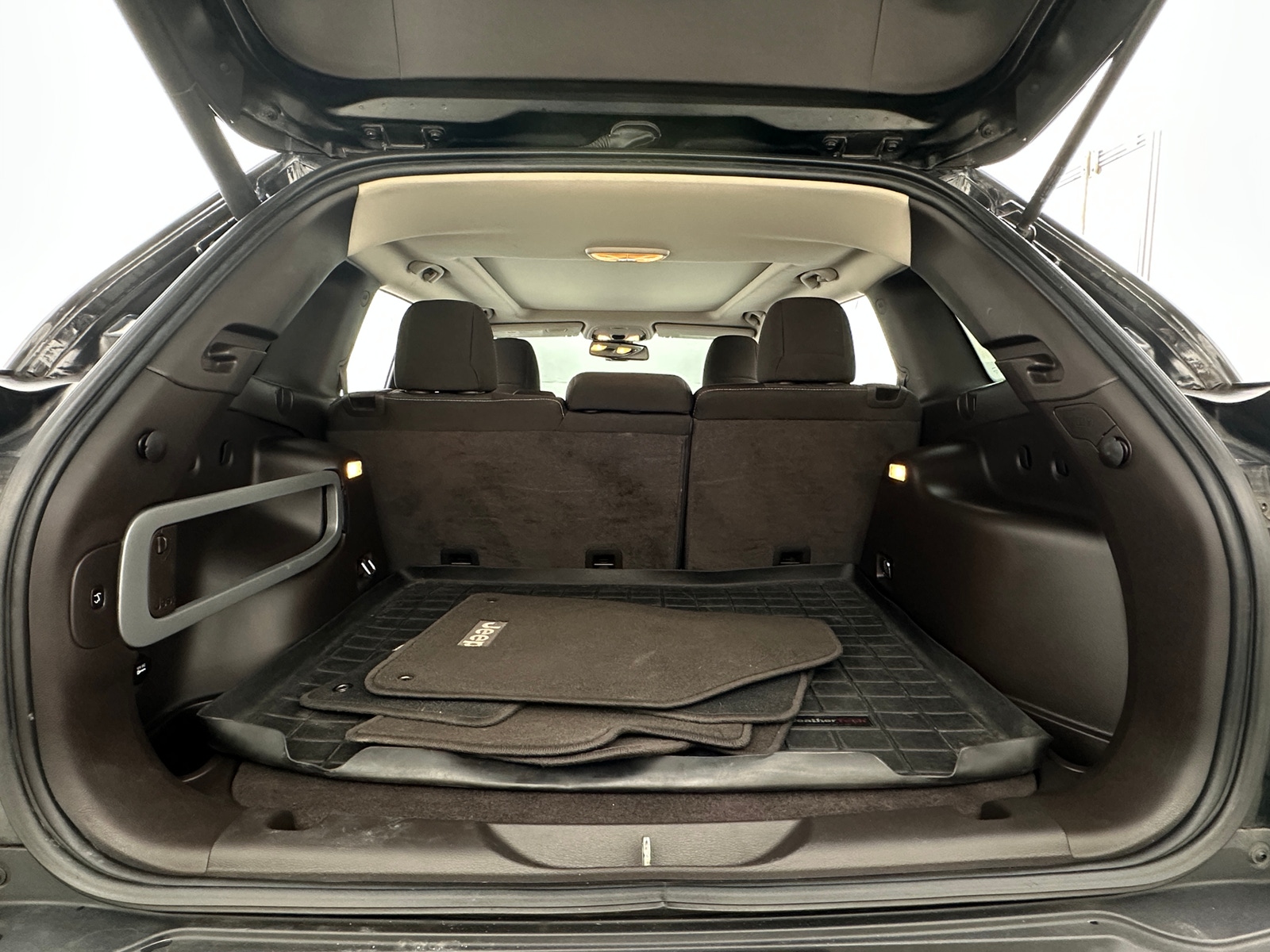 Thumbnail: 2014 Jeep Cherokee - 7