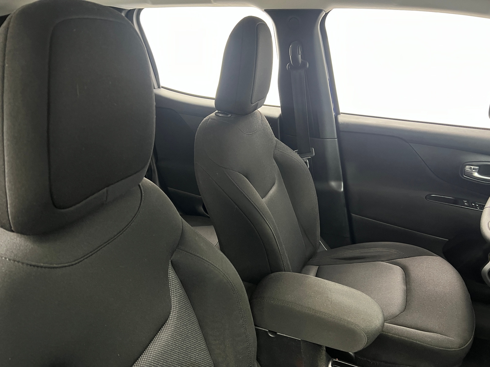 Thumbnail: 2018 Jeep Renegade - 2