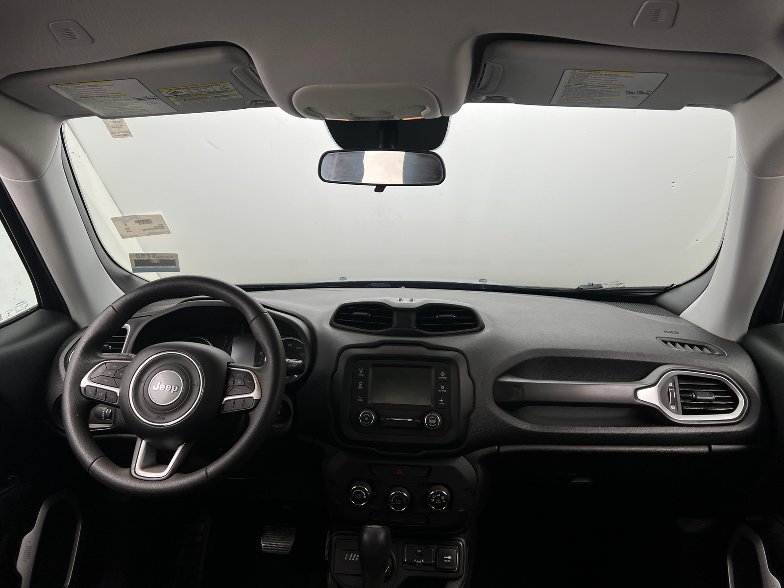 Thumbnail: 2018 Jeep Renegade - 3