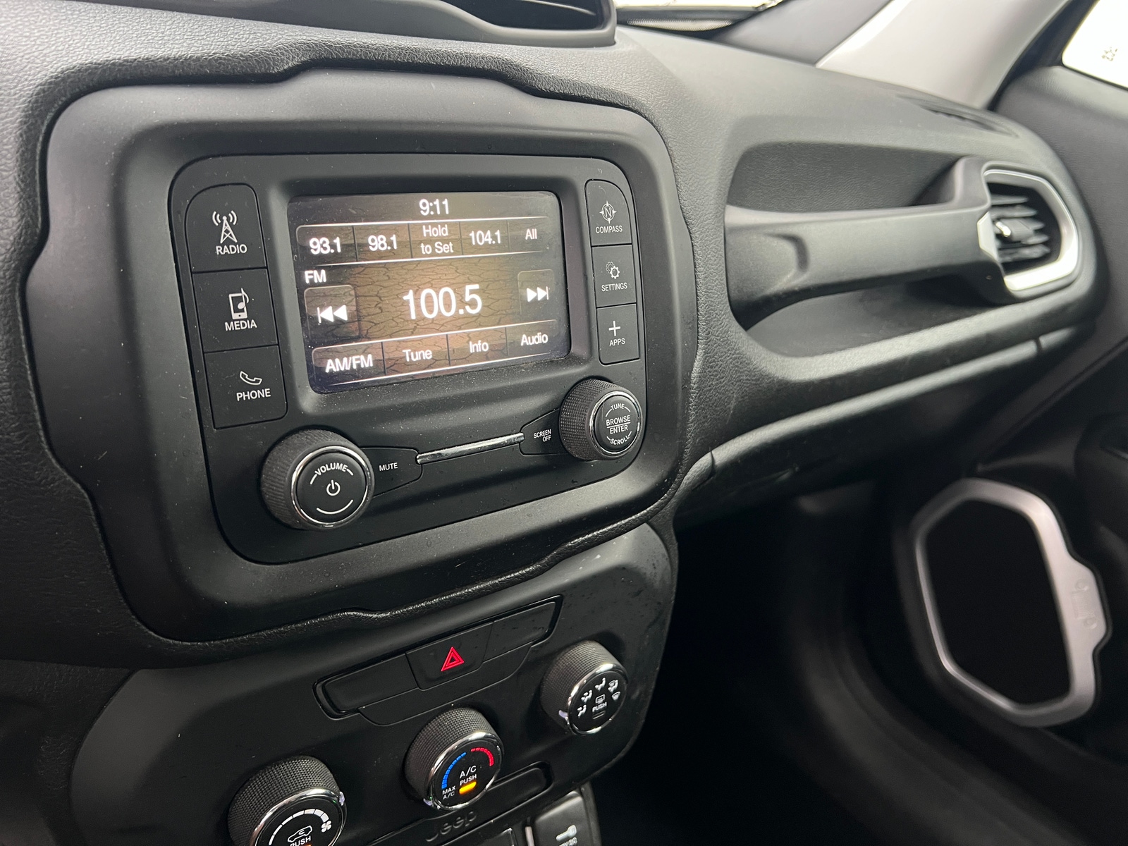 Thumbnail: 2018 Jeep Renegade - 4
