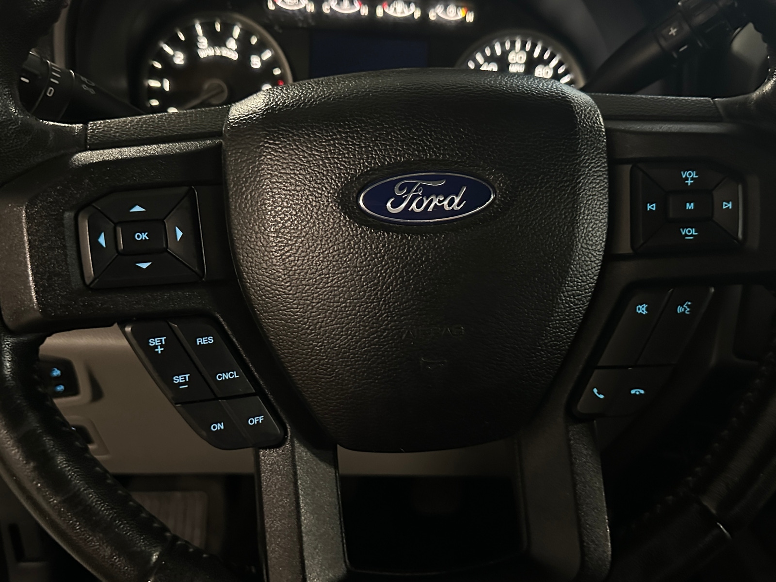 Thumbnail: 2018 Ford Econoline - 5