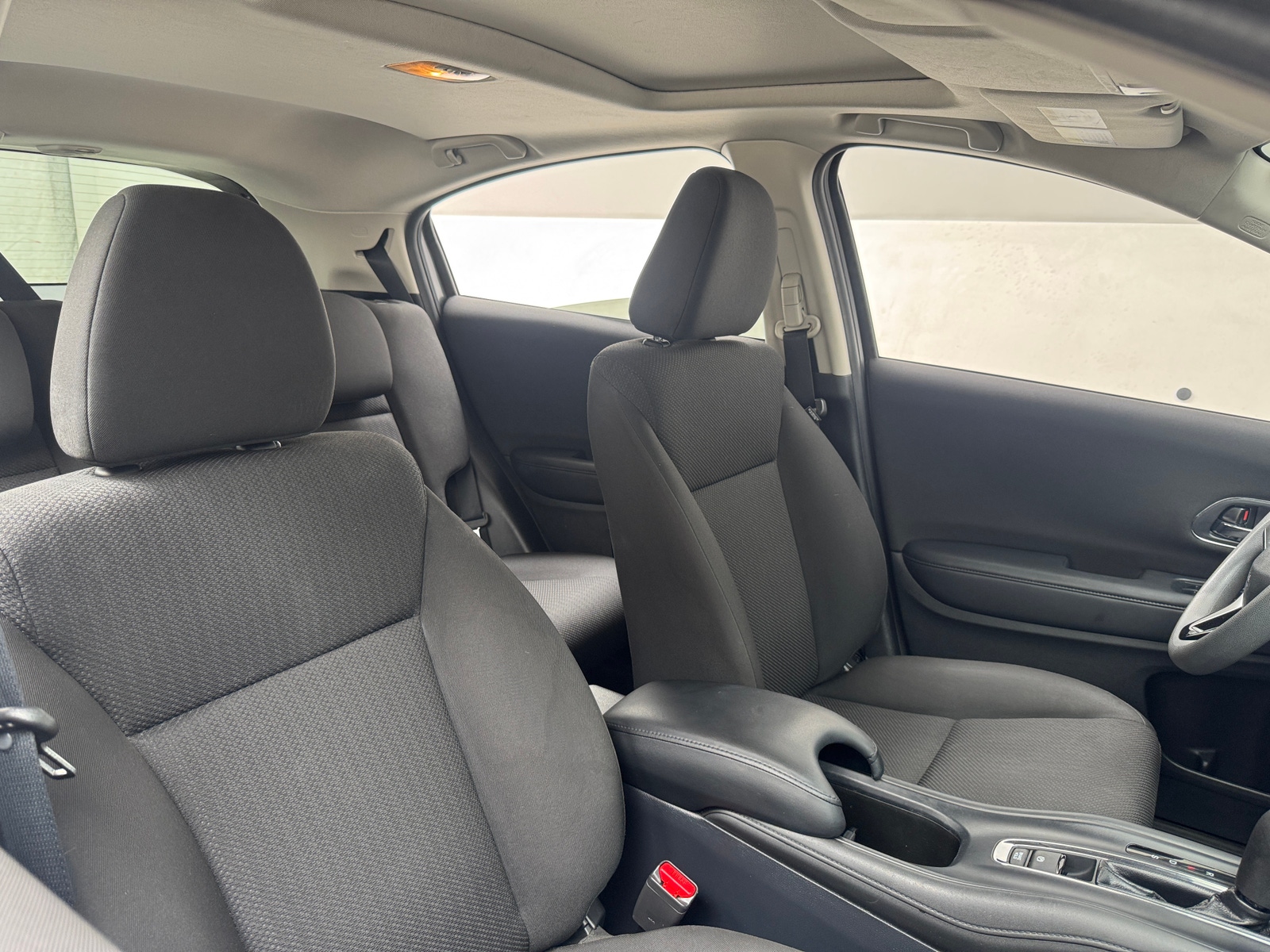 Thumbnail: 2017 Honda HR-V - 2