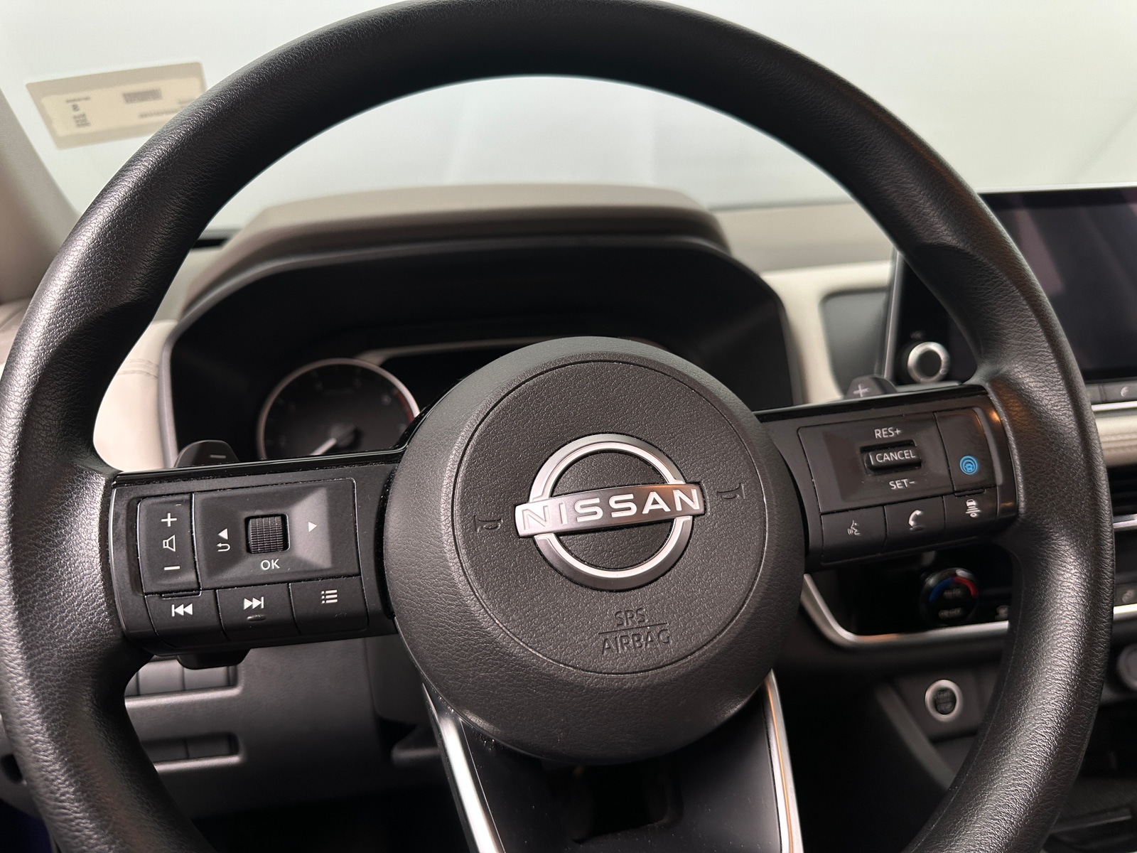 Thumbnail: 2023 Nissan Rogue - 5