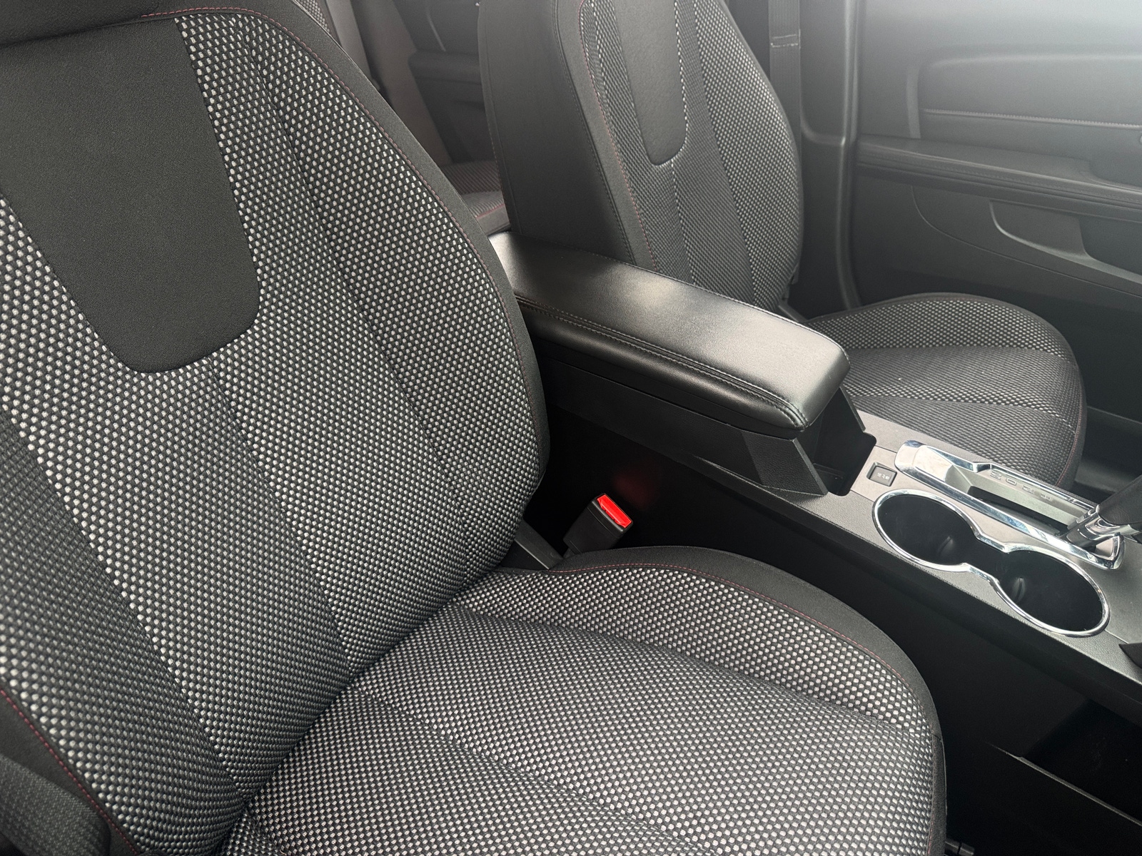 Thumbnail: 2017 GMC Terrain - 2