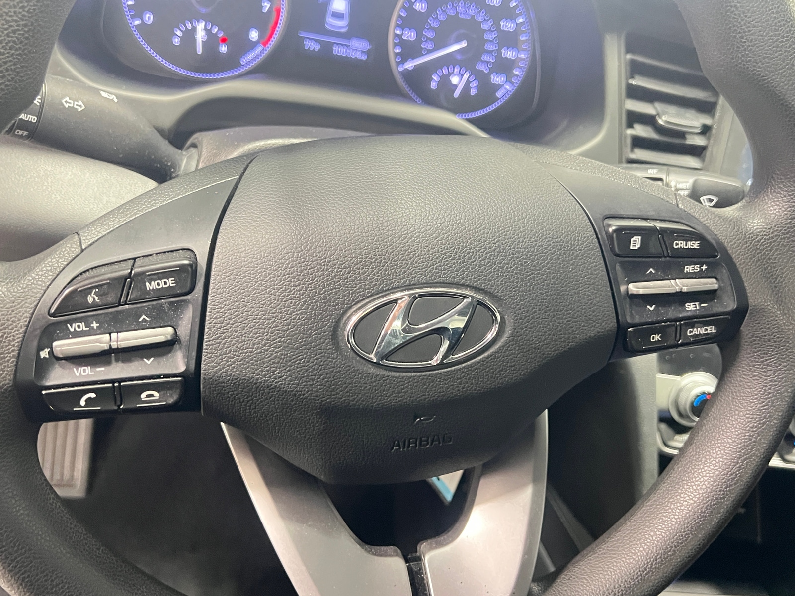 Thumbnail: 2020 Hyundai Elantra - 5