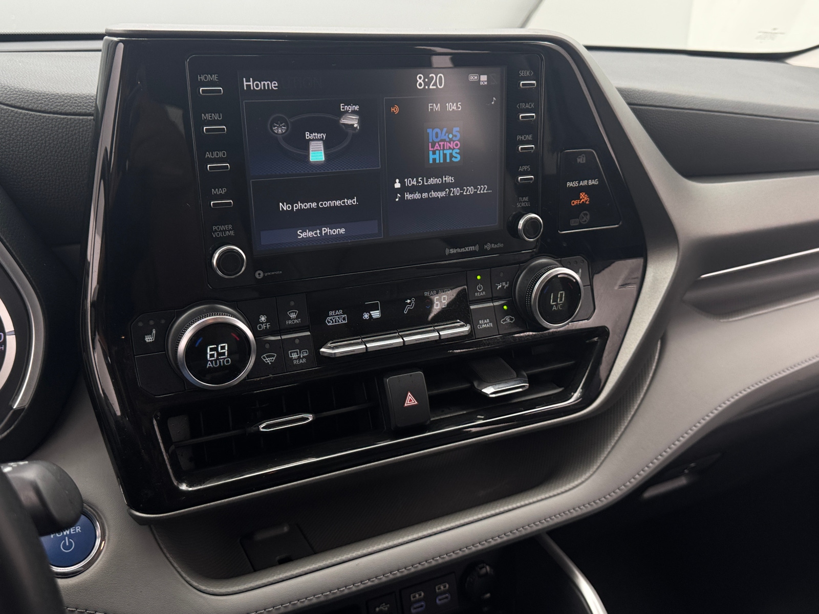 Thumbnail: 2022 Toyota Highlander - 3