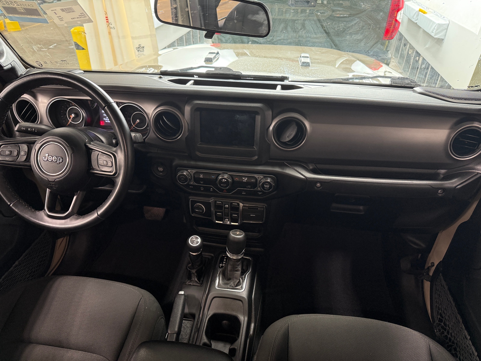 Thumbnail: 2022 Jeep Gladiator - 3
