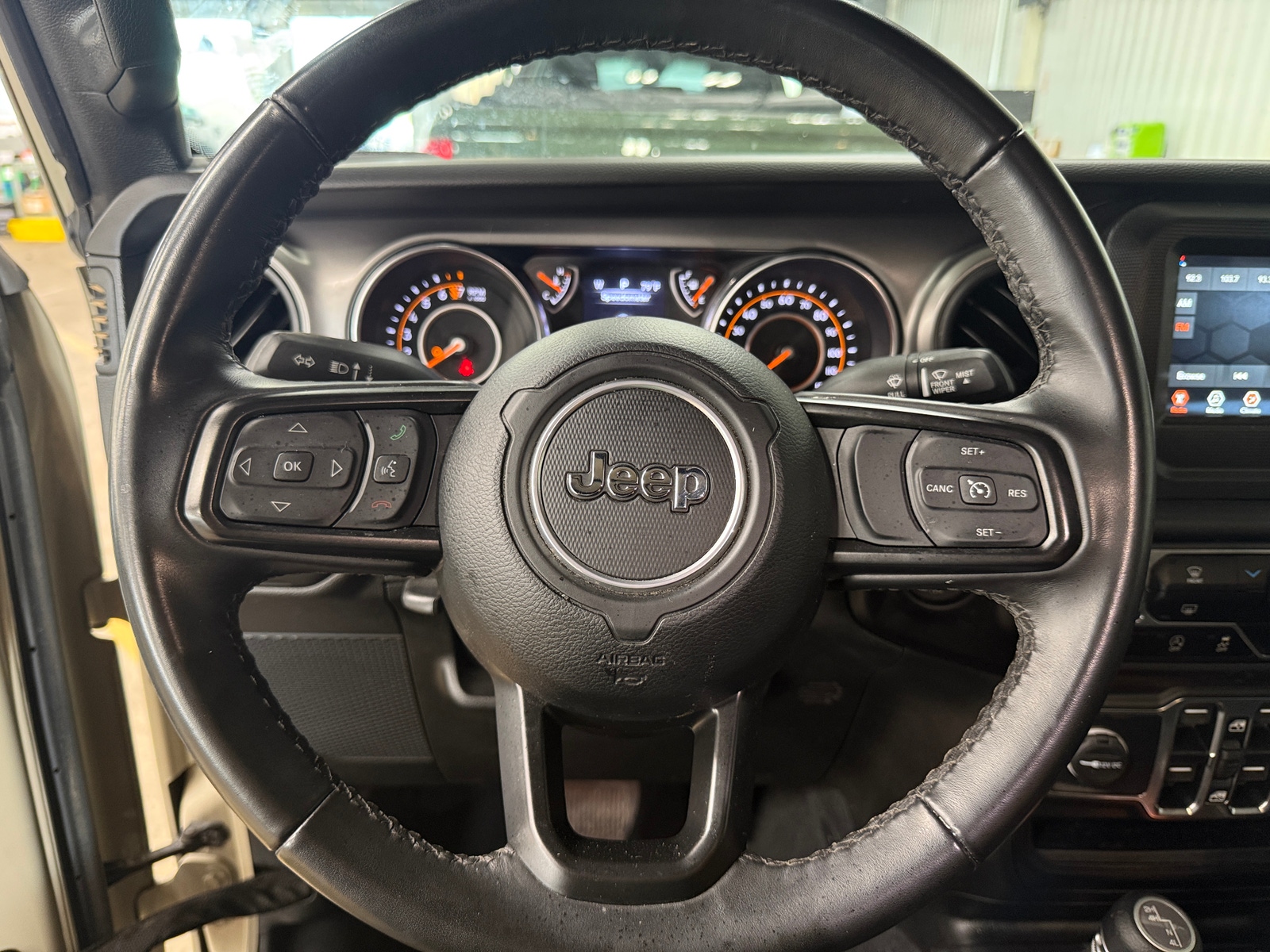 Thumbnail: 2022 Jeep Gladiator - 5
