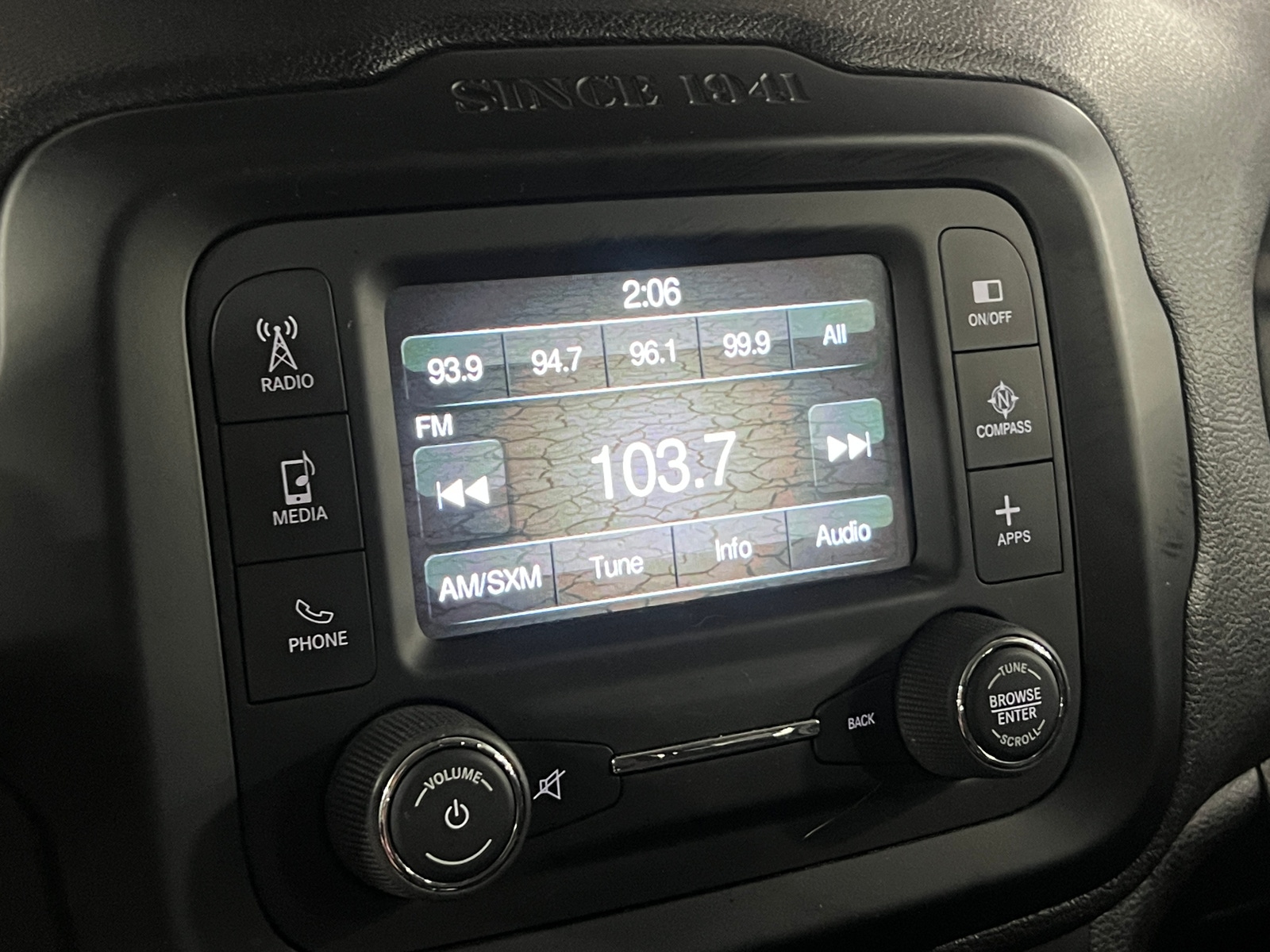 Thumbnail: 2017 Jeep Renegade - 4