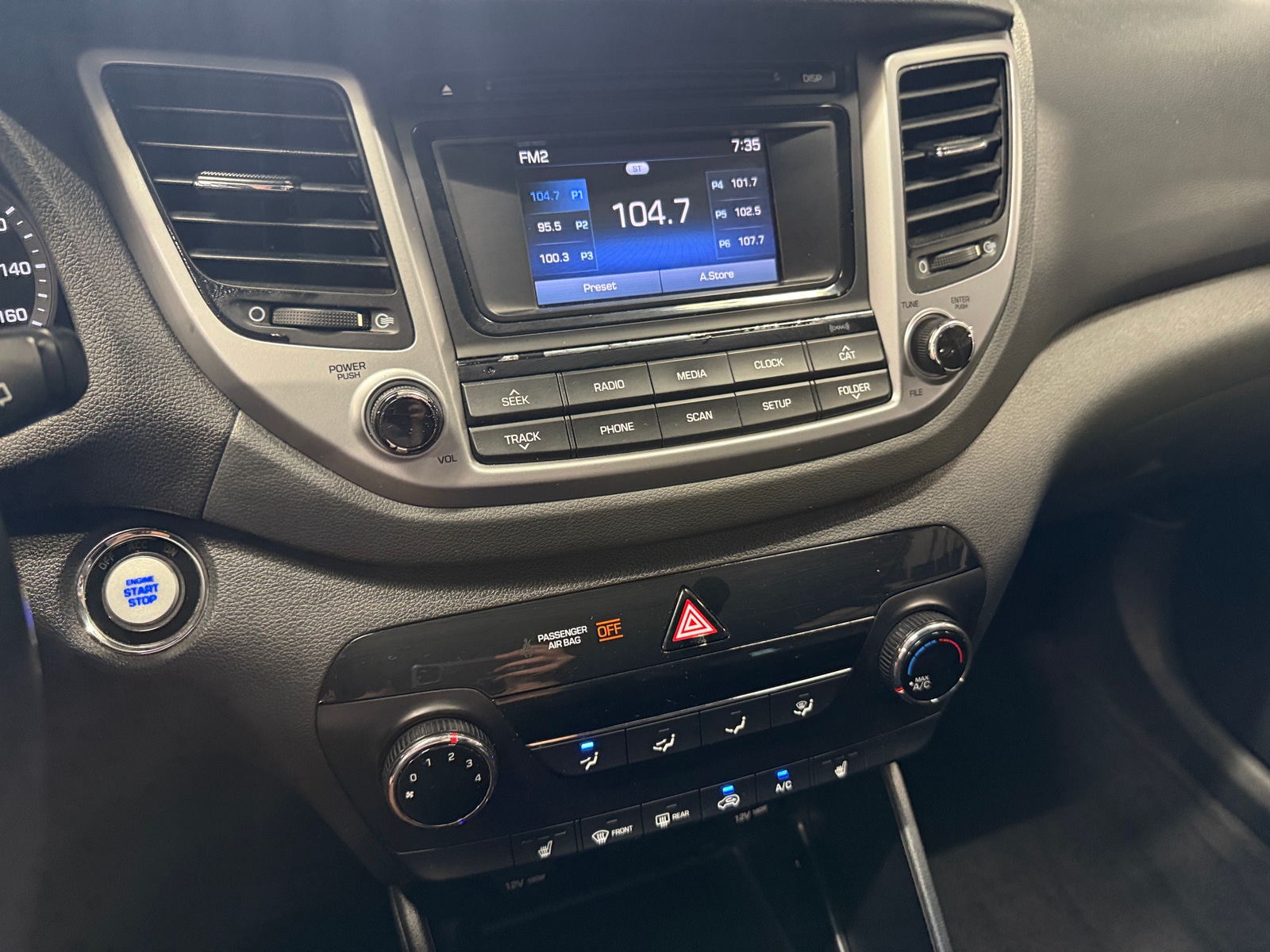 Thumbnail: 2016 Hyundai Tucson - 4