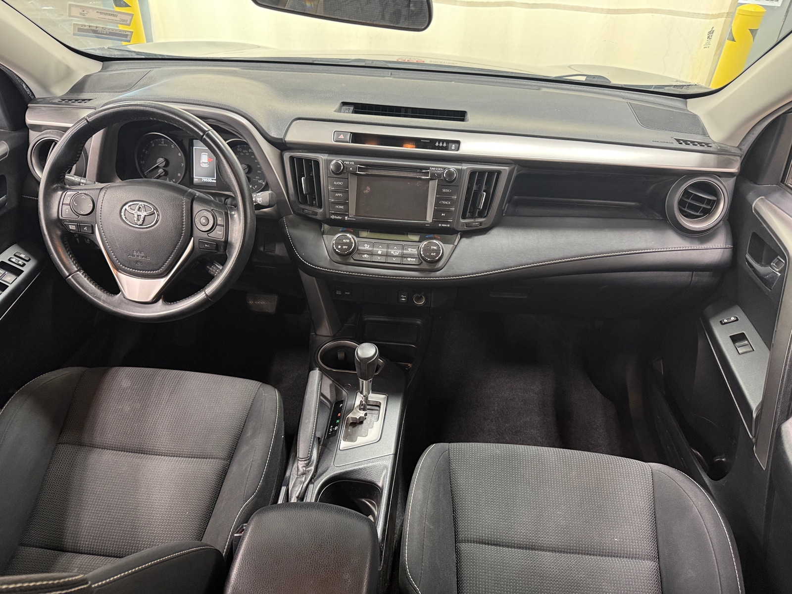 Thumbnail: 2017 Toyota RAV4 - 3
