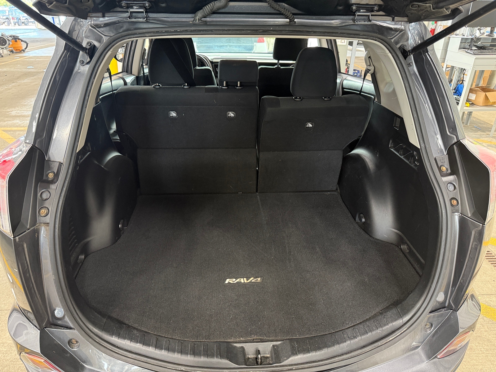 Thumbnail: 2017 Toyota RAV4 - 7