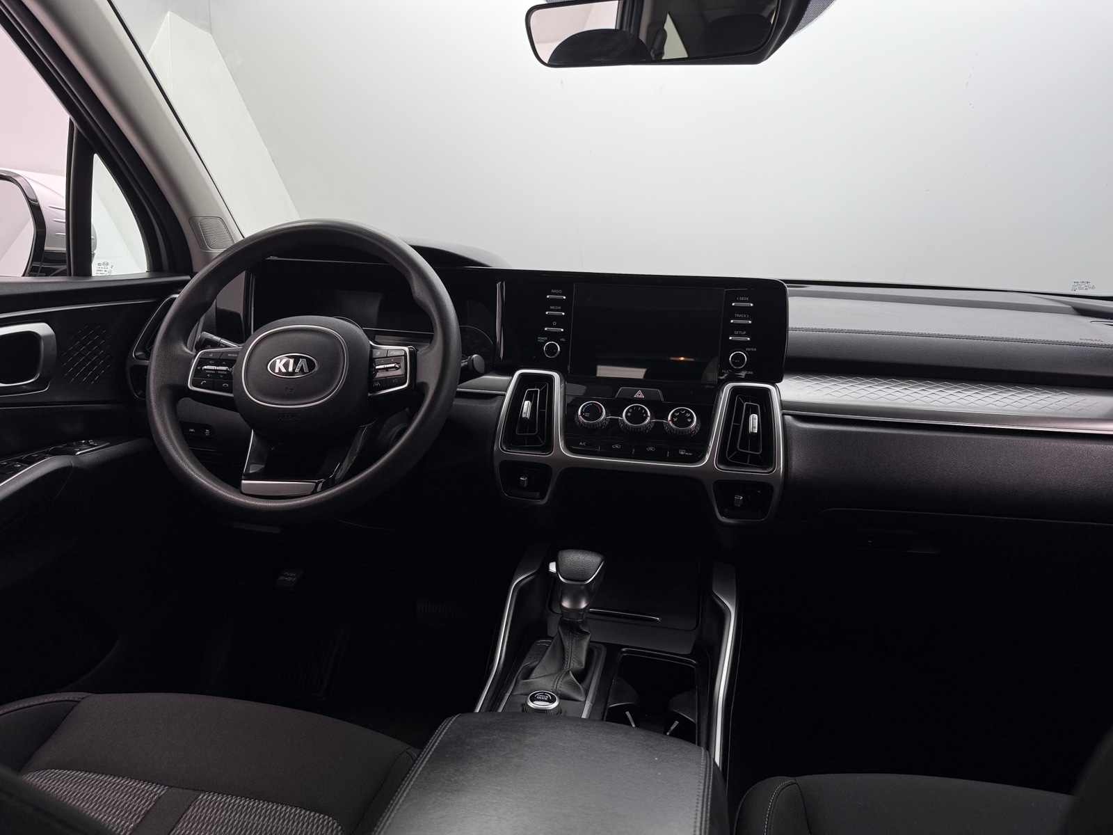 Thumbnail: 2021 Kia Sorento - 3