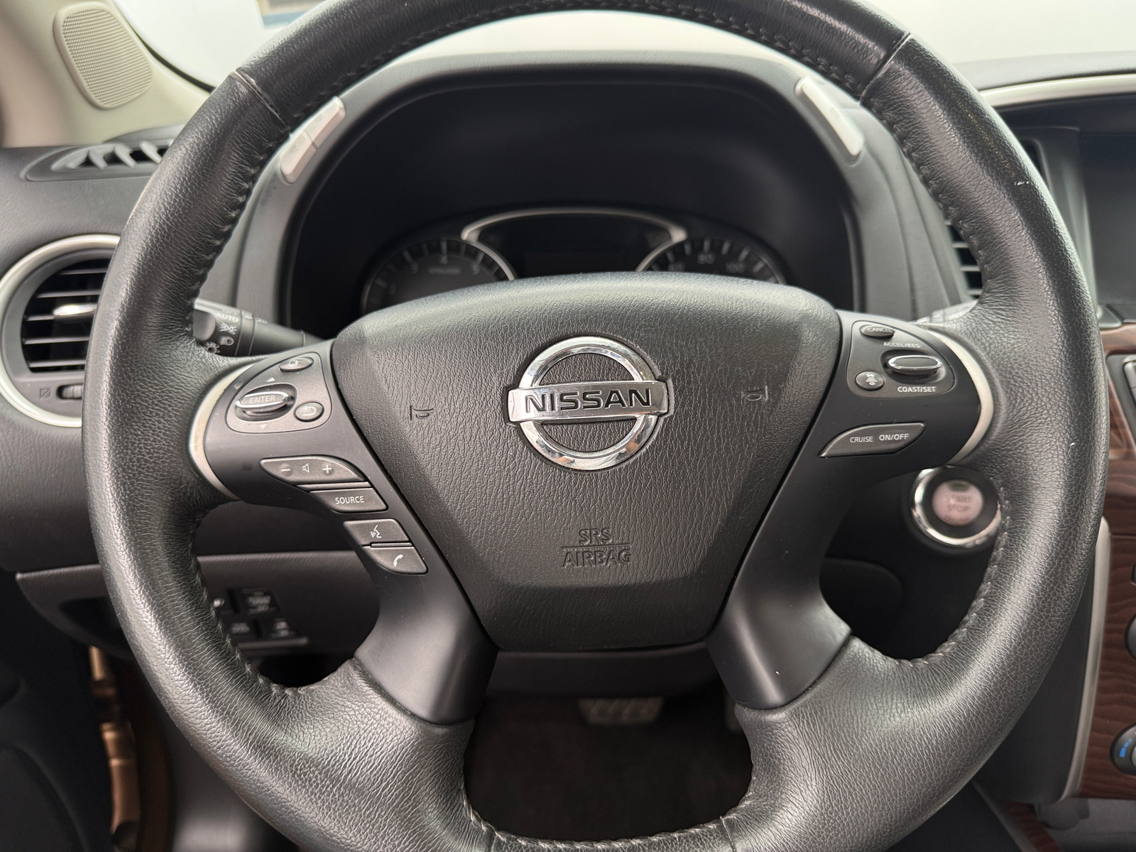 Thumbnail: 2017 Nissan Pathfinder - 4