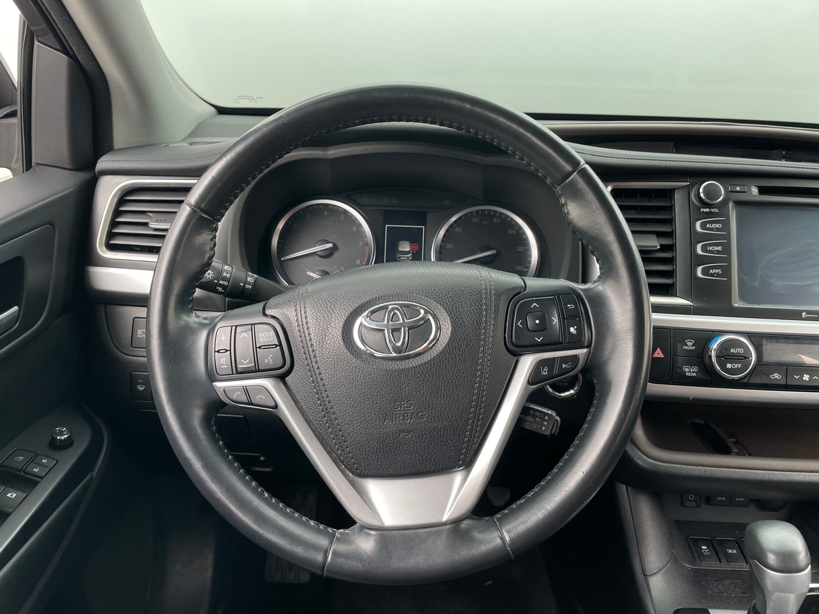 Thumbnail: 2018 Toyota Highlander - 4
