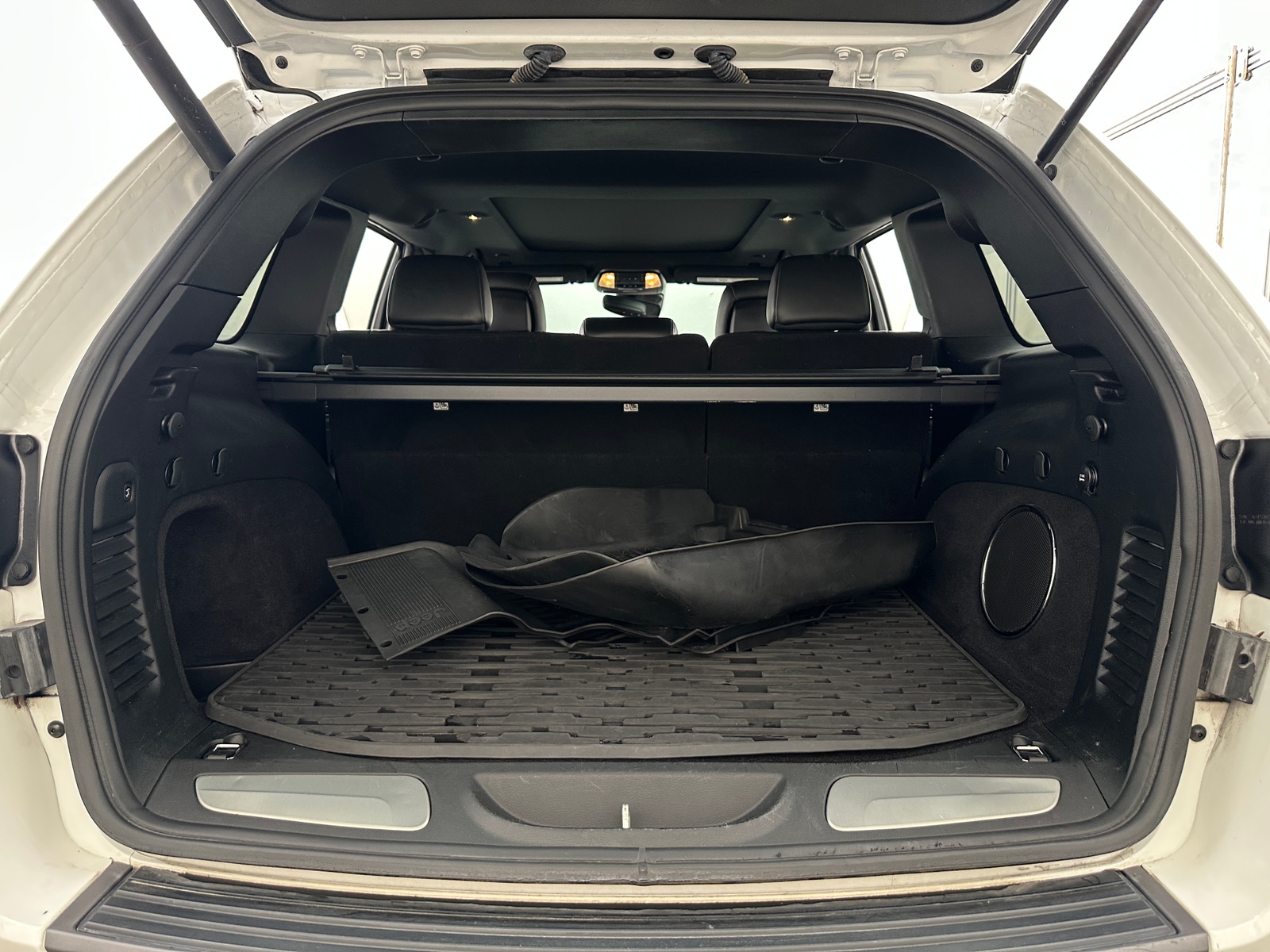 Thumbnail: 2018 Jeep Grand Cherokee - 6