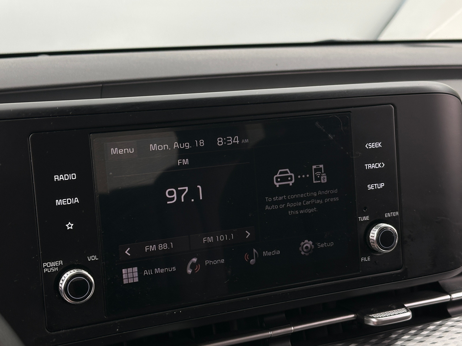 Thumbnail: 2024 Kia Carnival - 4