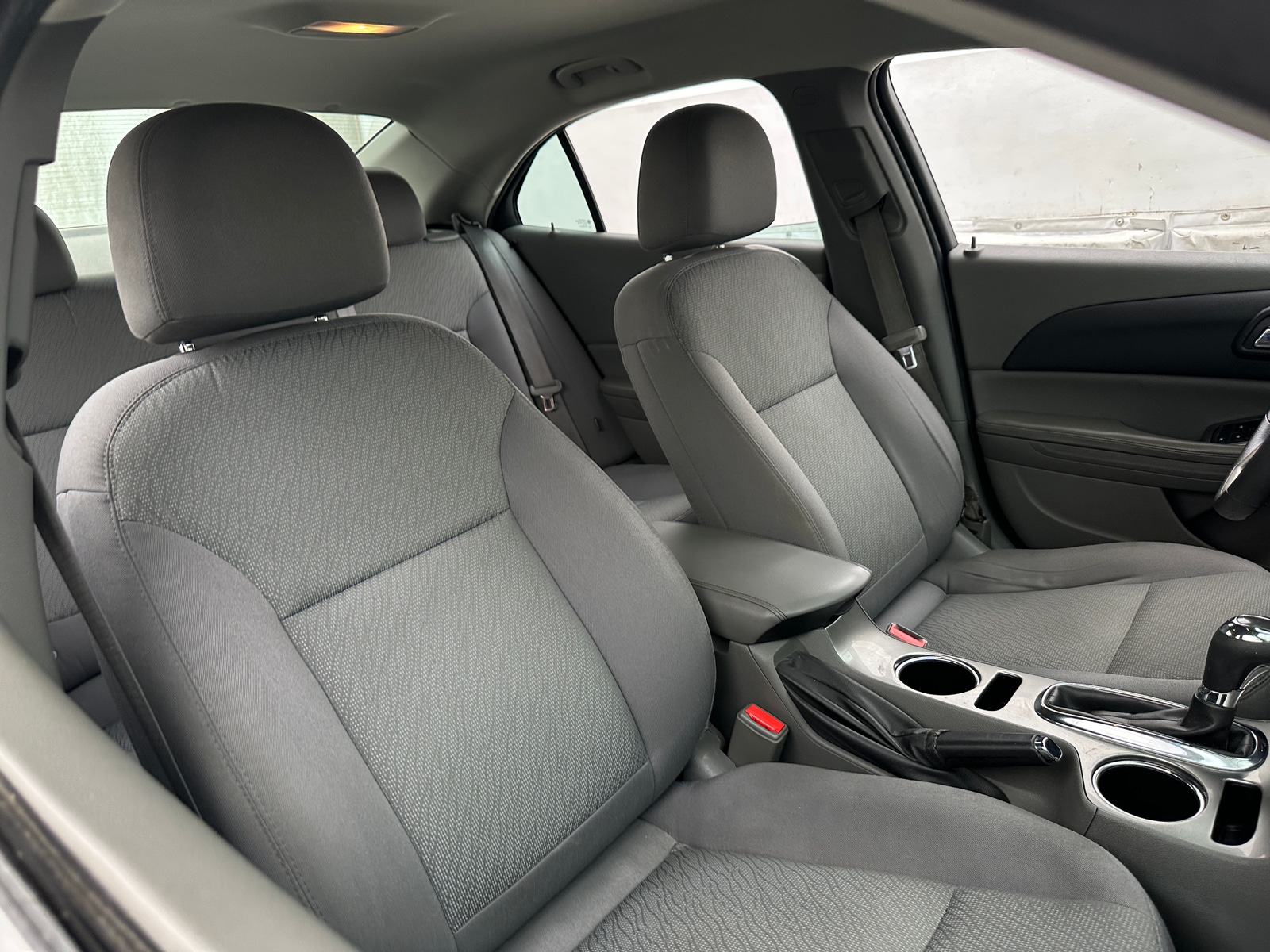 Thumbnail: 2015 Chevrolet Malibu - 2