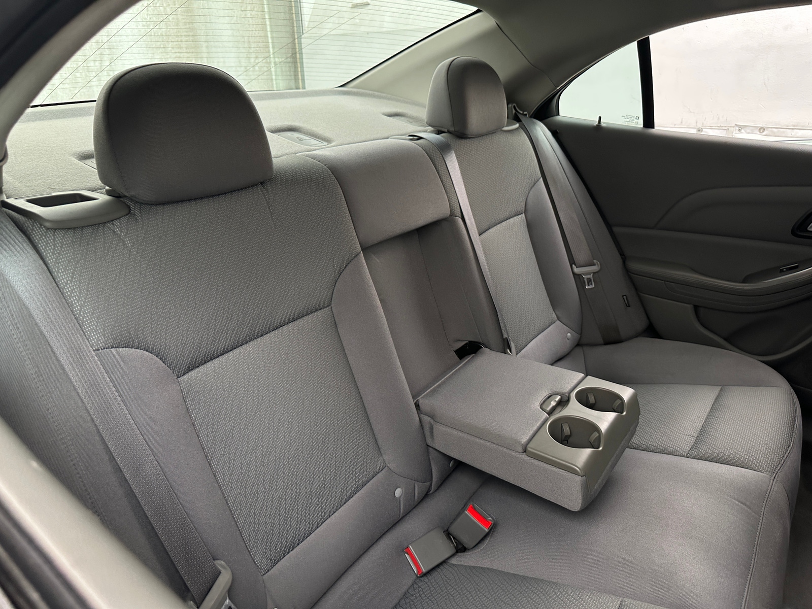 Thumbnail: 2015 Chevrolet Malibu - 6