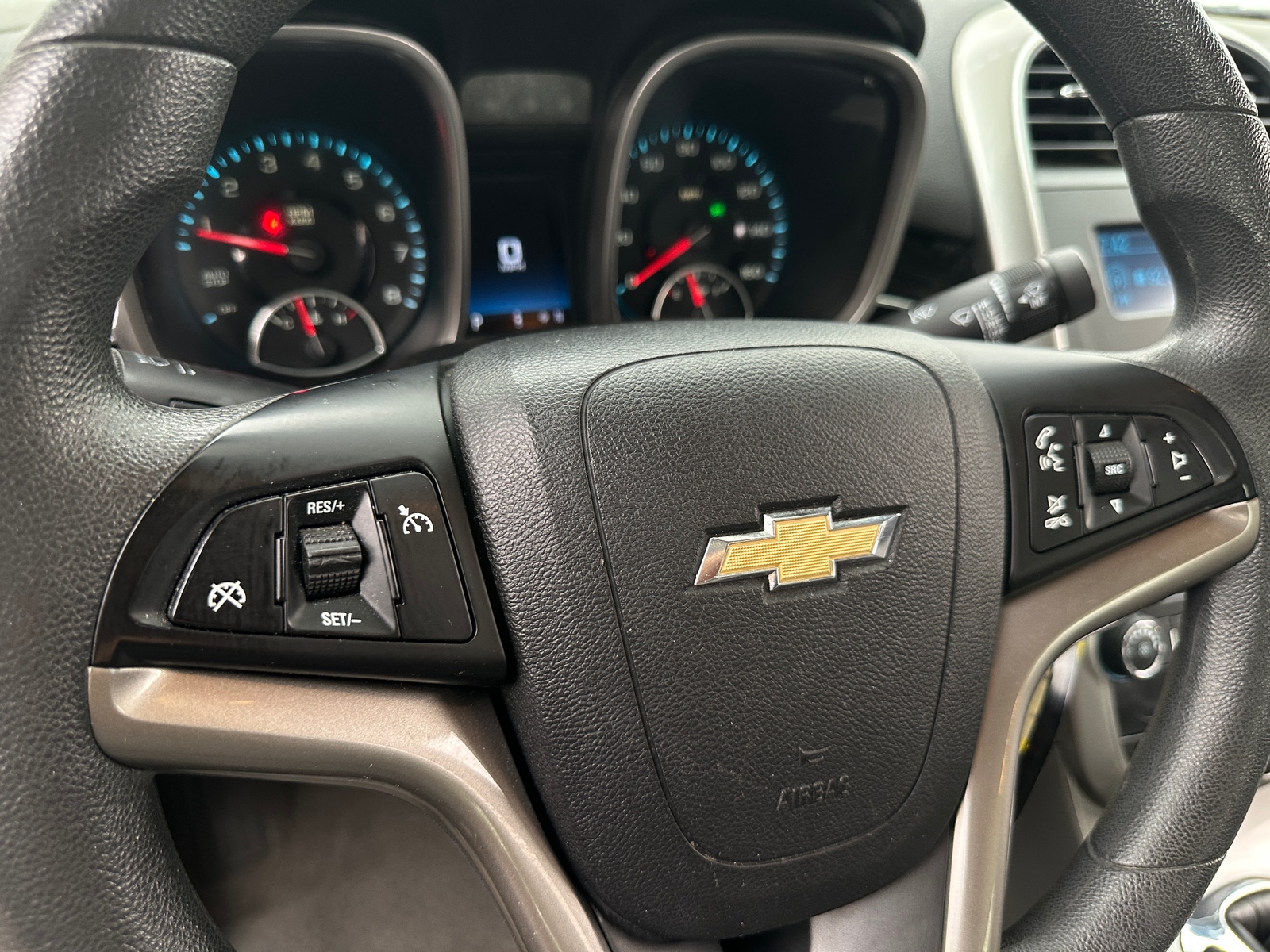 Thumbnail: 2015 Chevrolet Malibu - 5