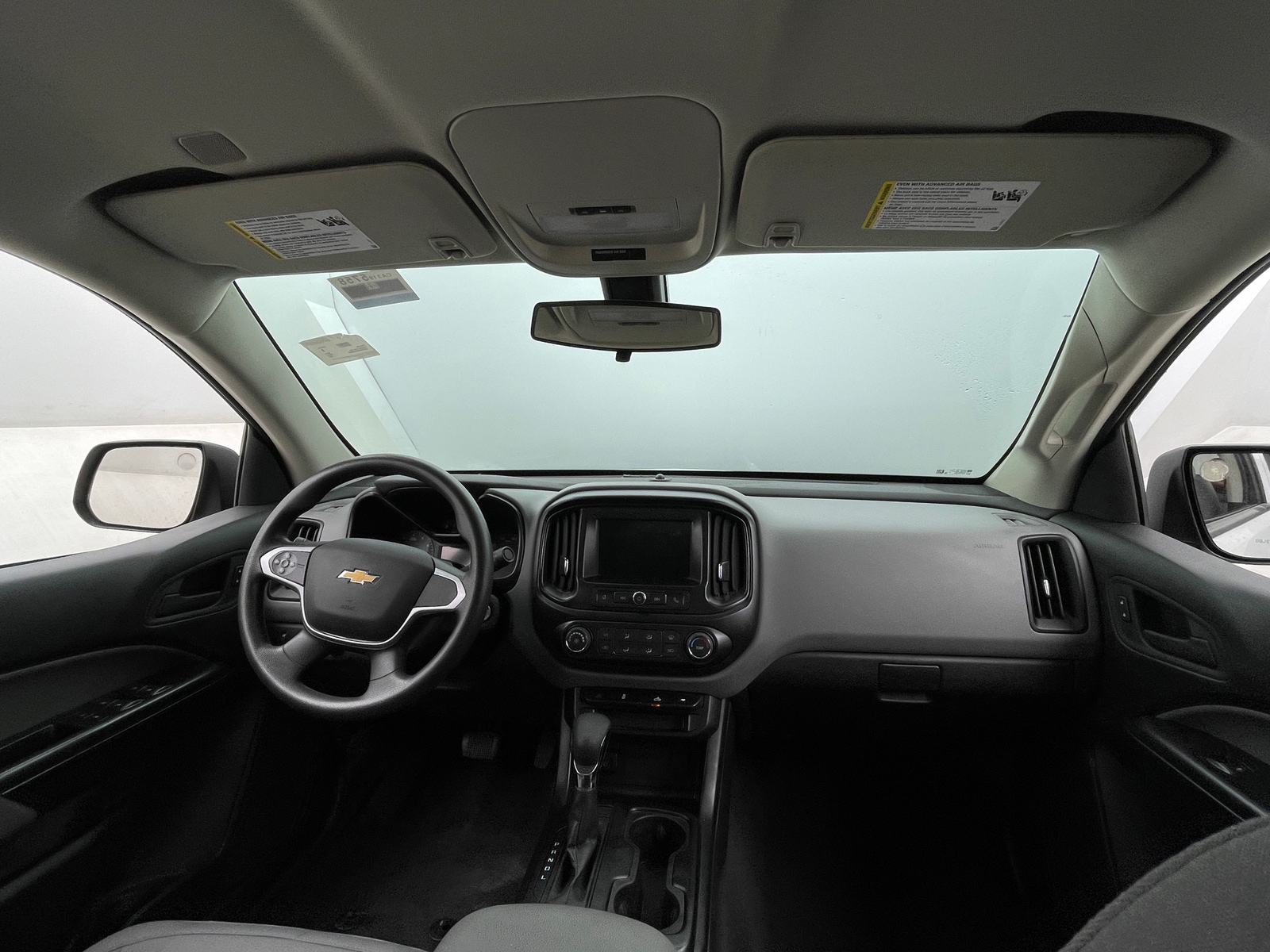Thumbnail: 2022 Chevrolet Colorado - 3