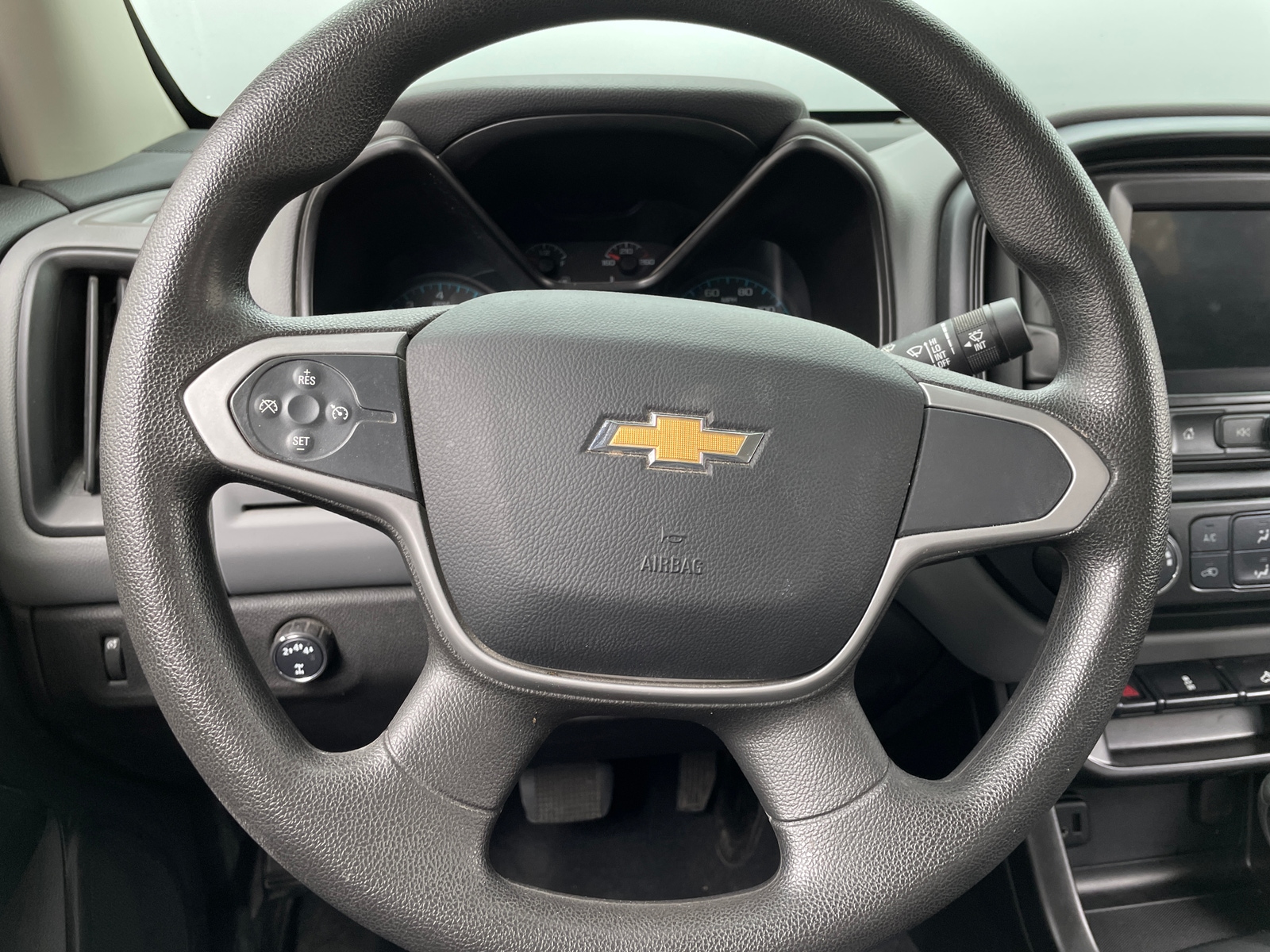 Thumbnail: 2022 Chevrolet Colorado - 5