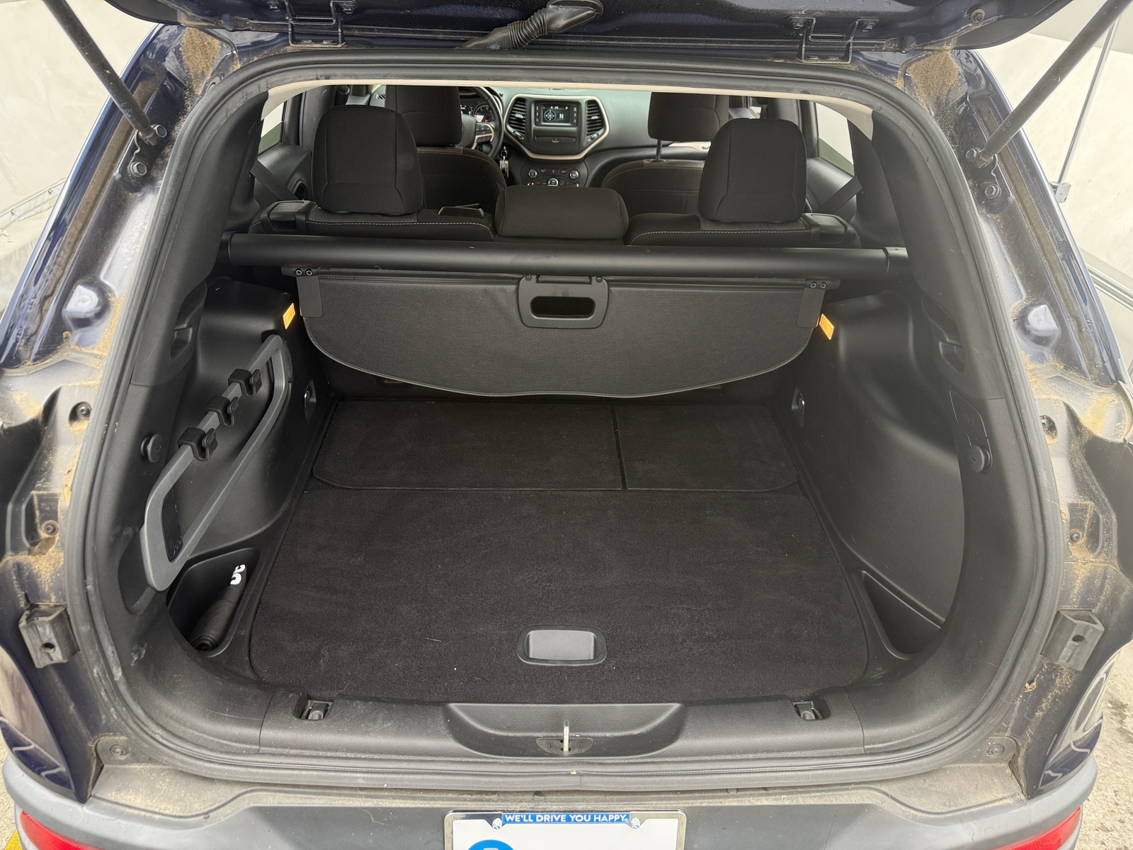 Thumbnail: 2016 Jeep Cherokee - 7