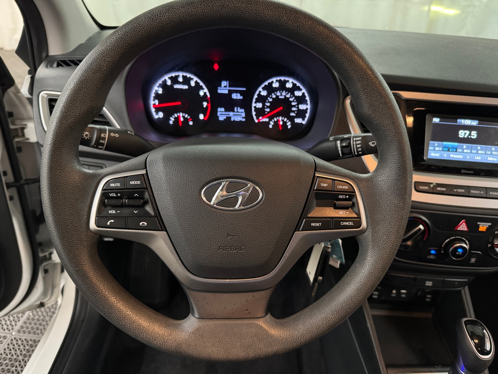 Thumbnail: 2022 Hyundai Accent - 5