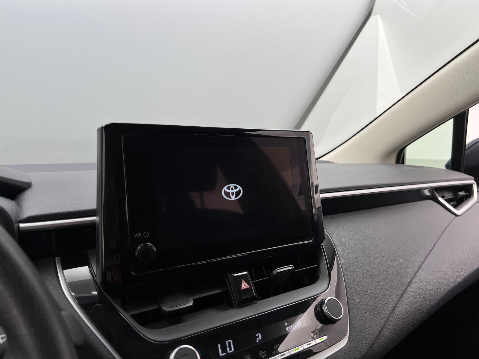 Thumbnail: 2024 Toyota Corolla - 4