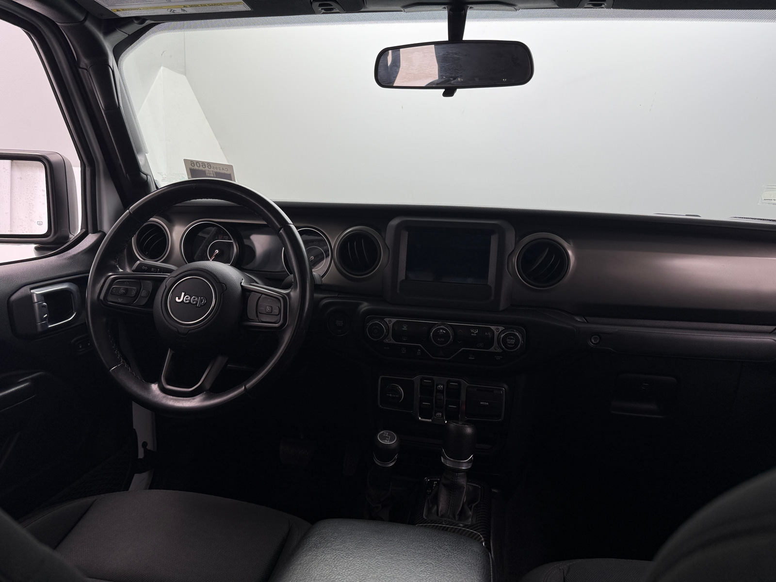 Thumbnail: 2021 Jeep Gladiator - 3