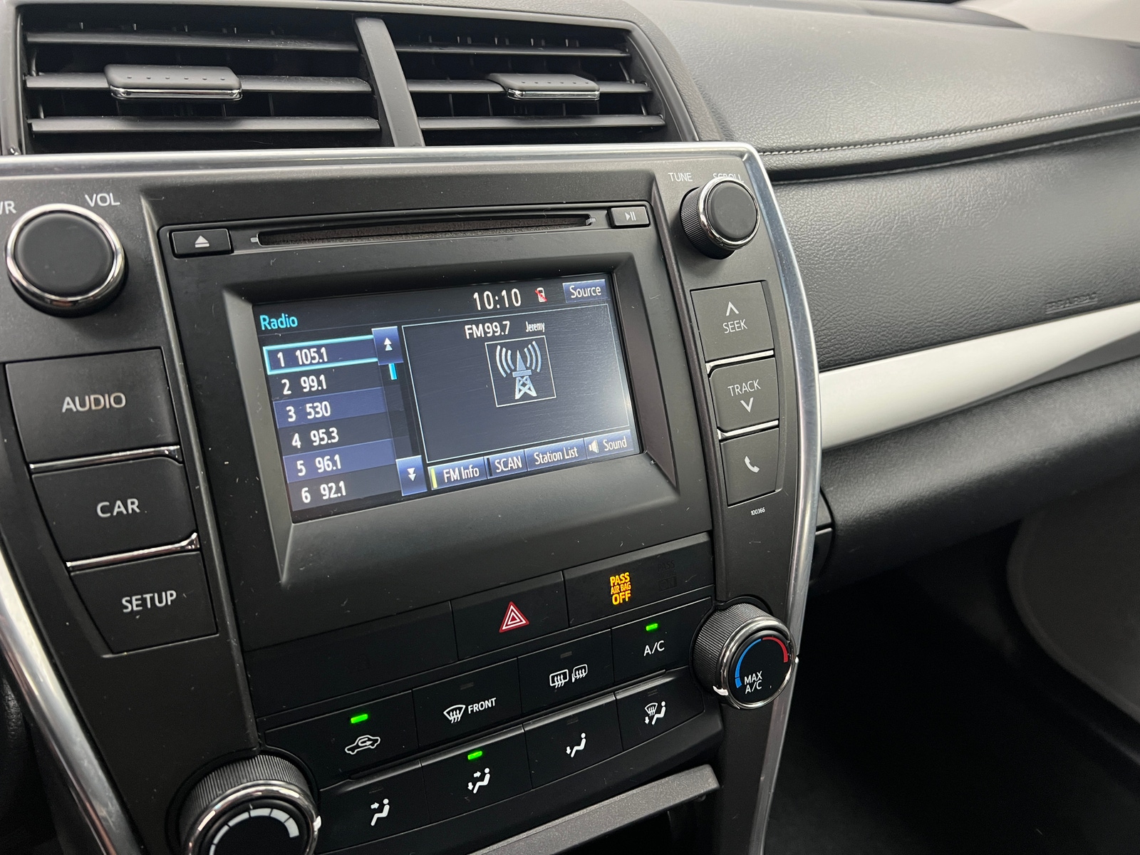 Thumbnail: 2015 Toyota Camry - 3