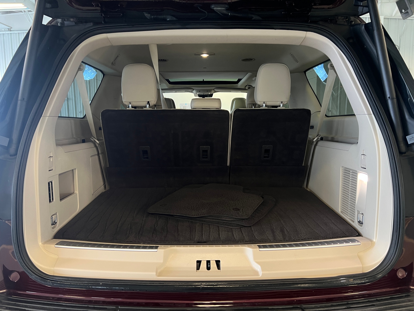 Thumbnail: 2018 Lincoln Navigator L - 6