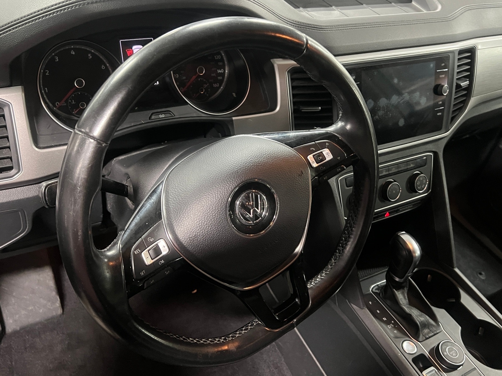 Thumbnail: 2018 Volkswagen Atlas - 4