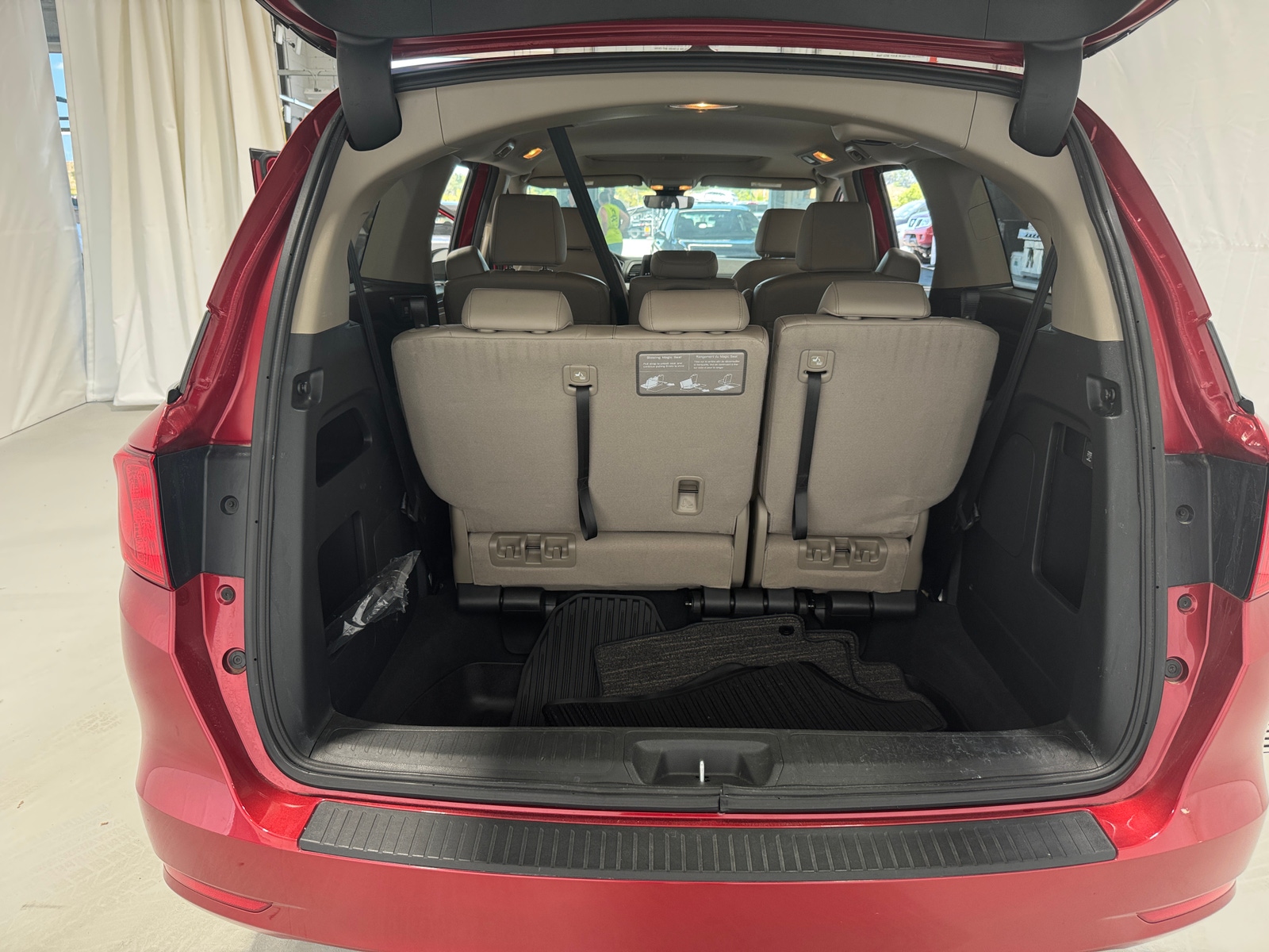 Thumbnail: 2023 Honda Odyssey - 6